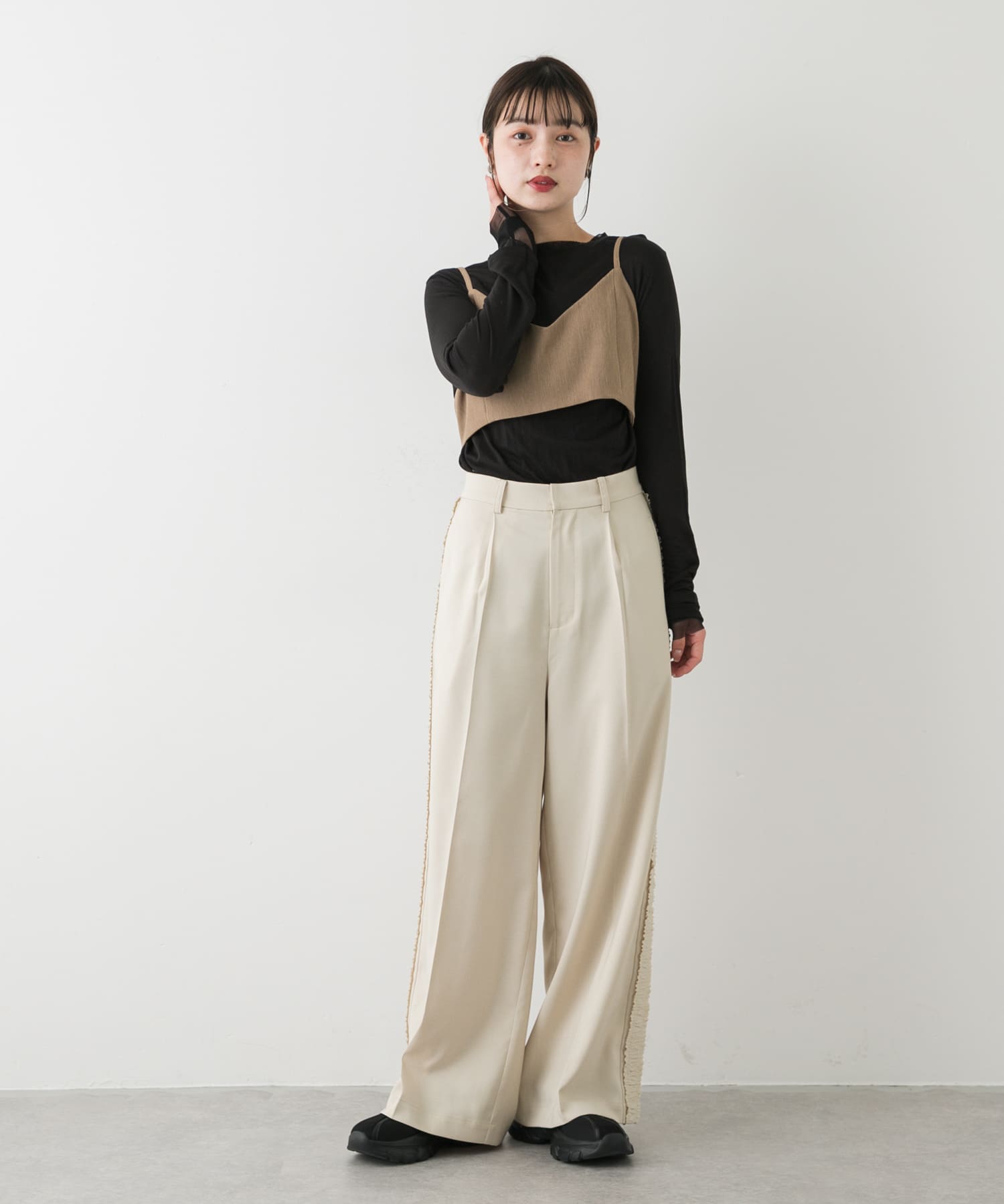 BEIGE