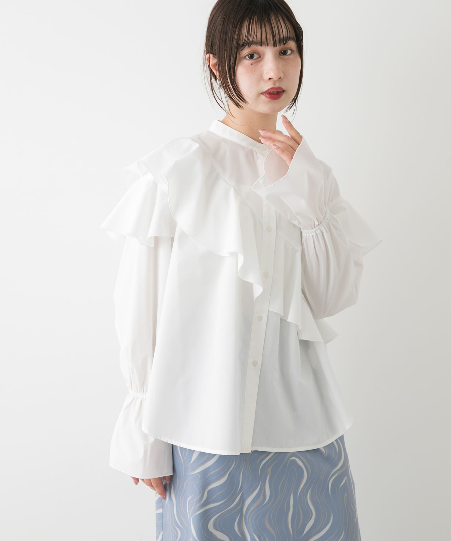 OFF WHITE