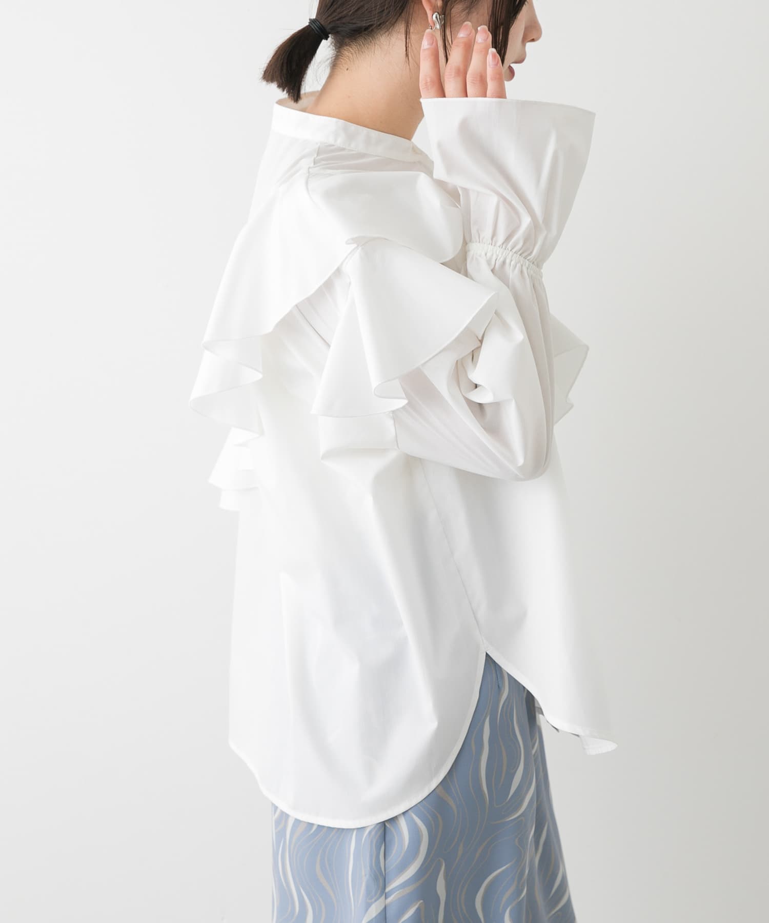 OFF WHITE