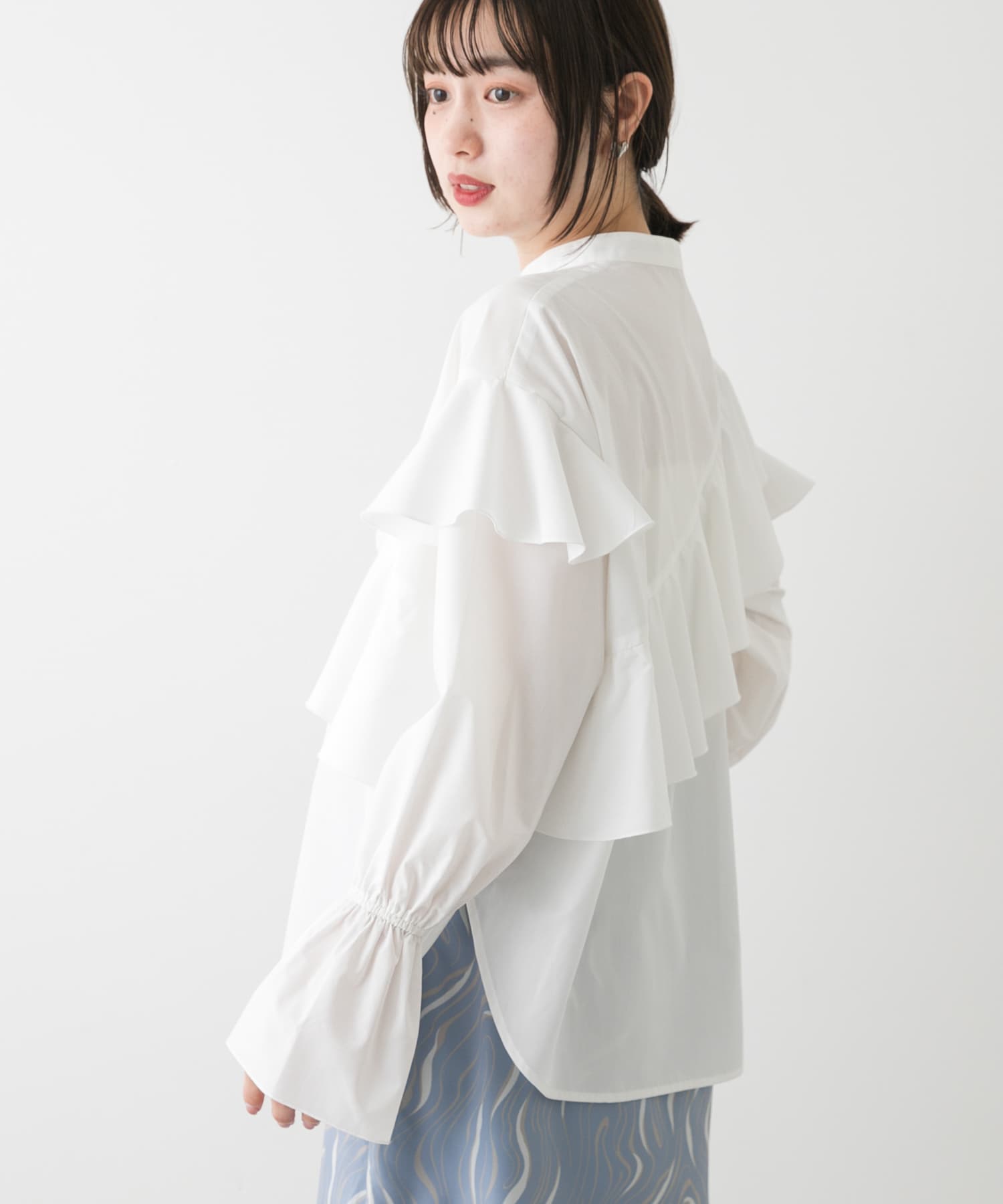 OFF WHITE