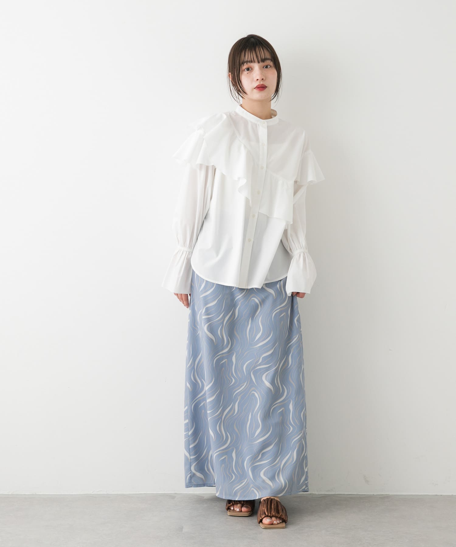 OFF WHITE