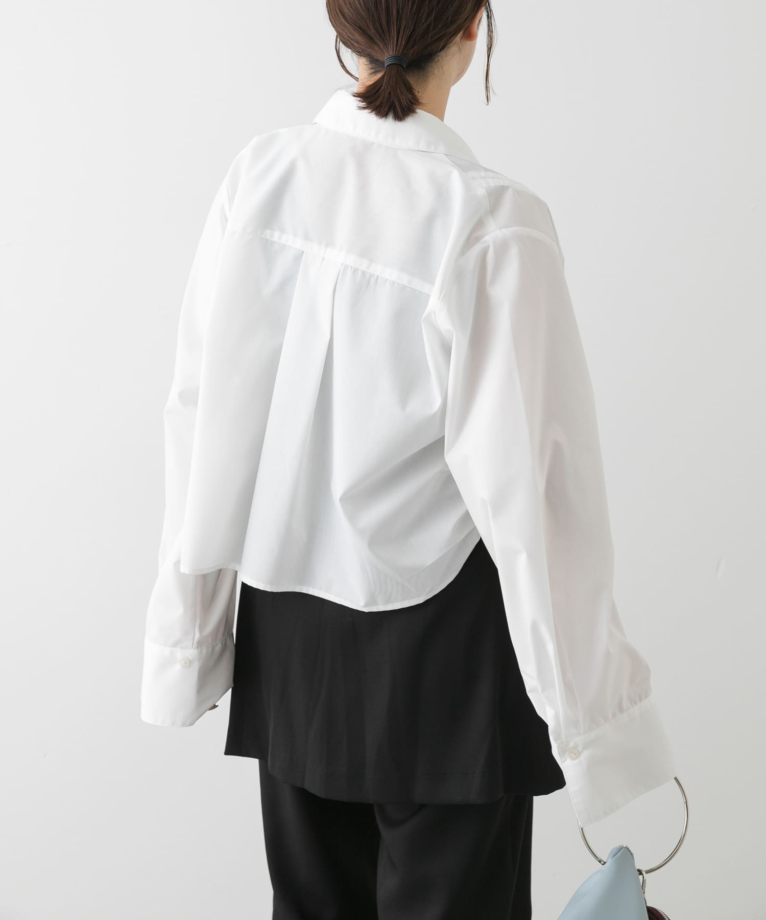 OFF WHITE