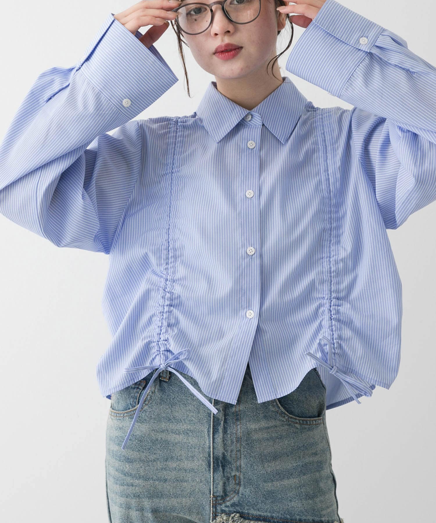 BLU×WHT