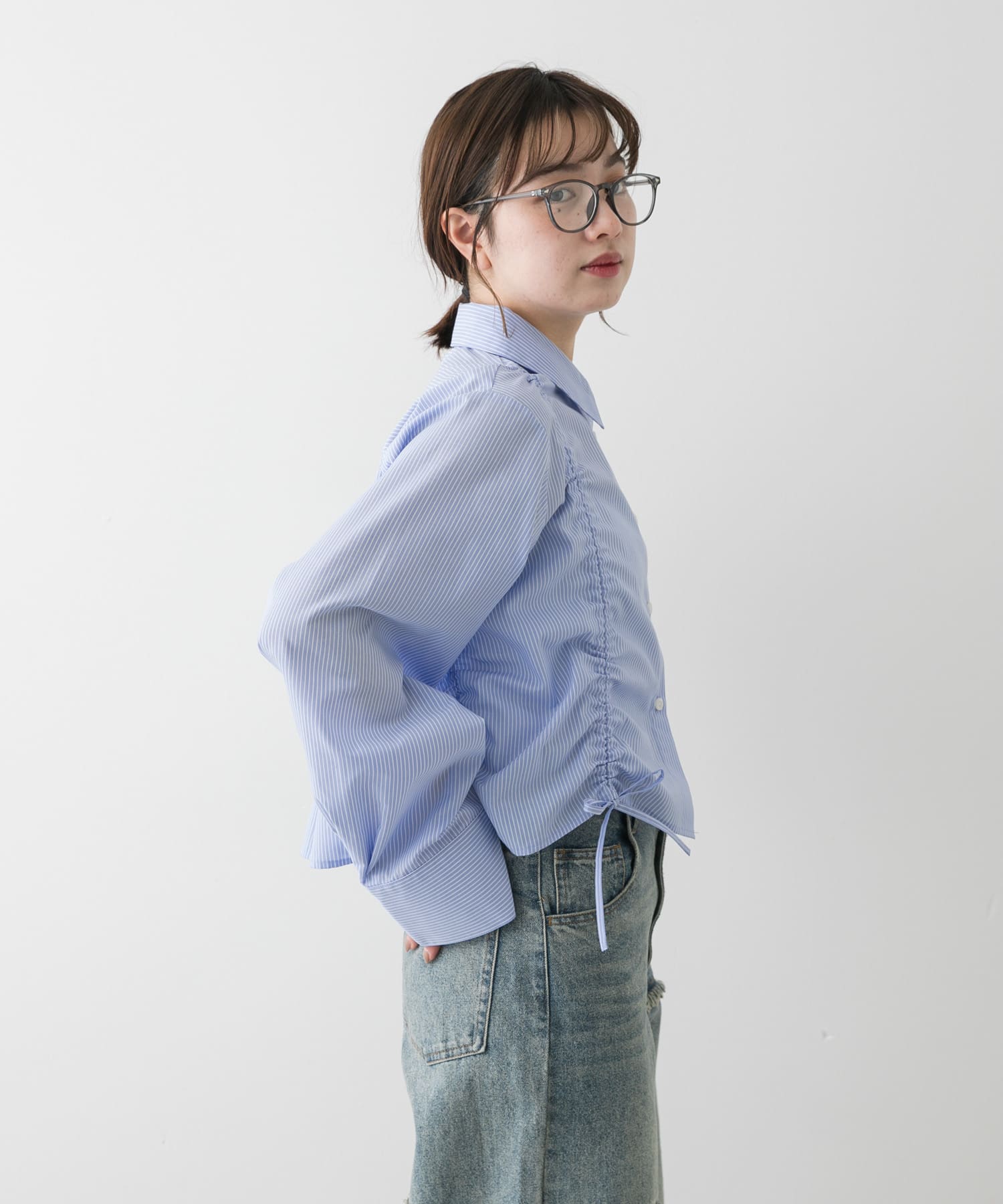 BLU×WHT