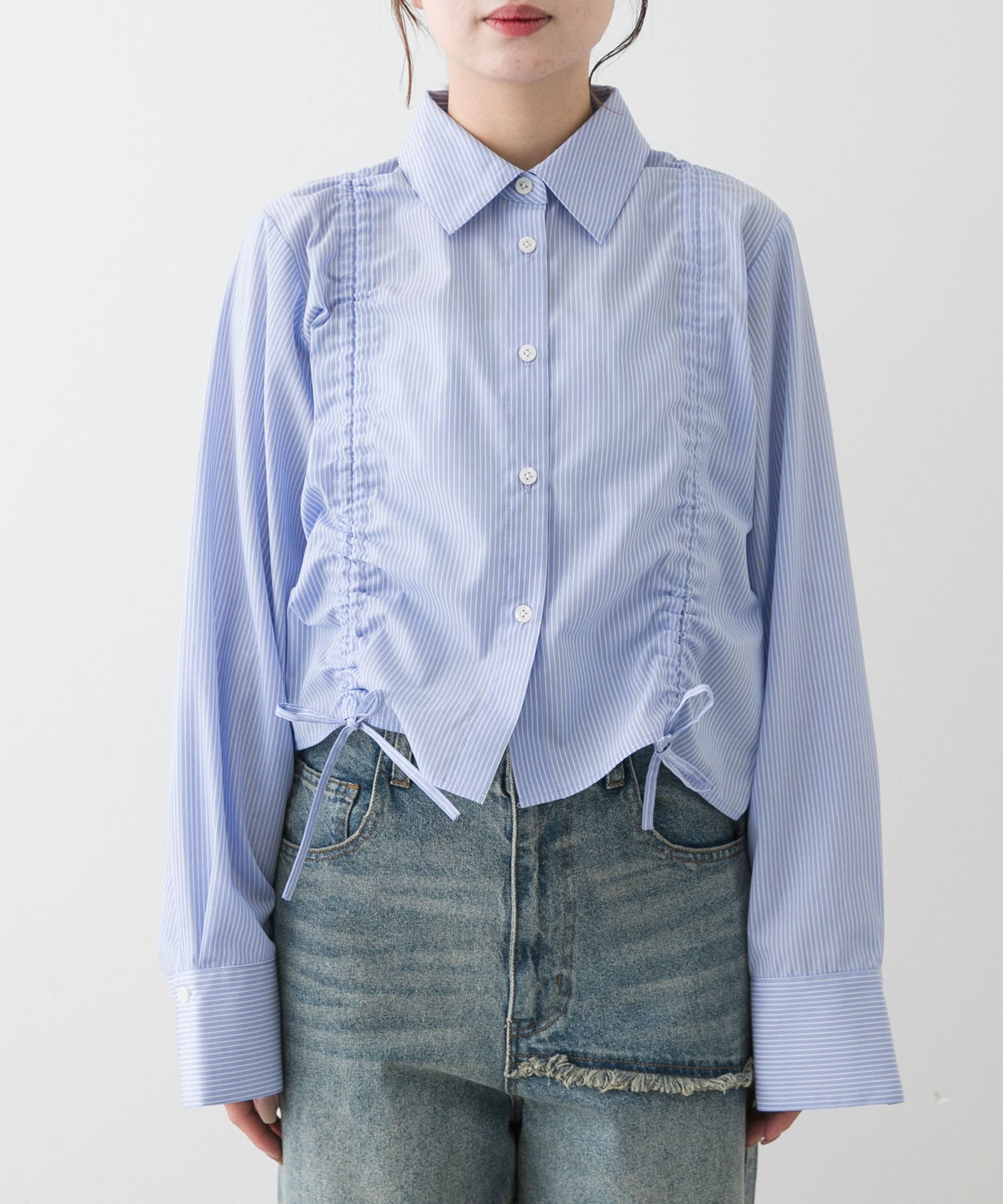 BLU×WHT