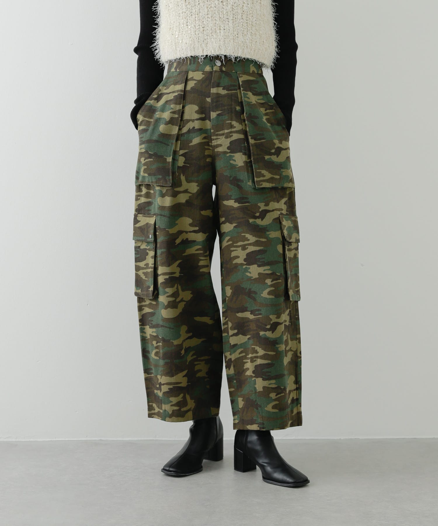 CAMOUFLAGE