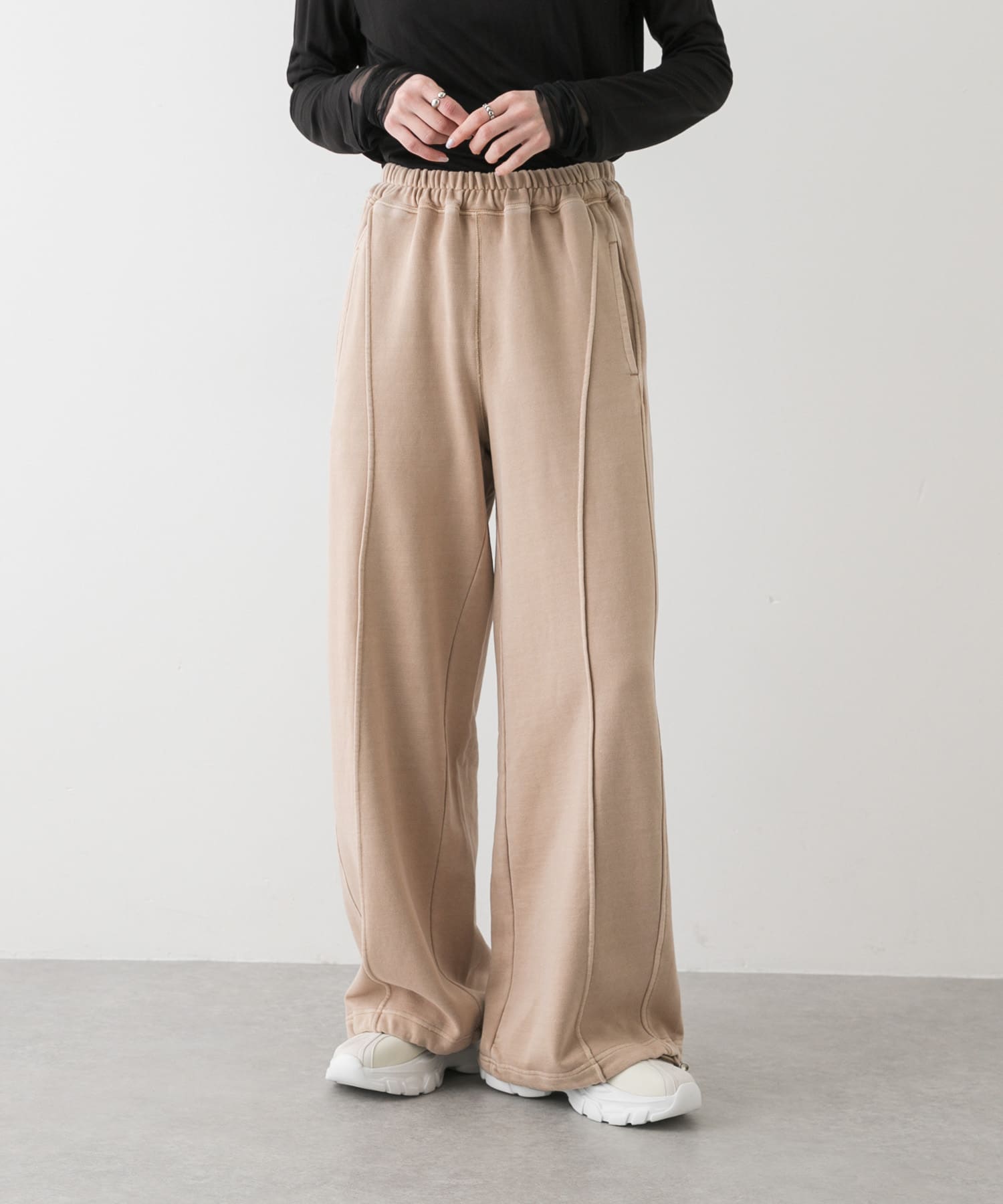 身長：169cm サイズ：one
