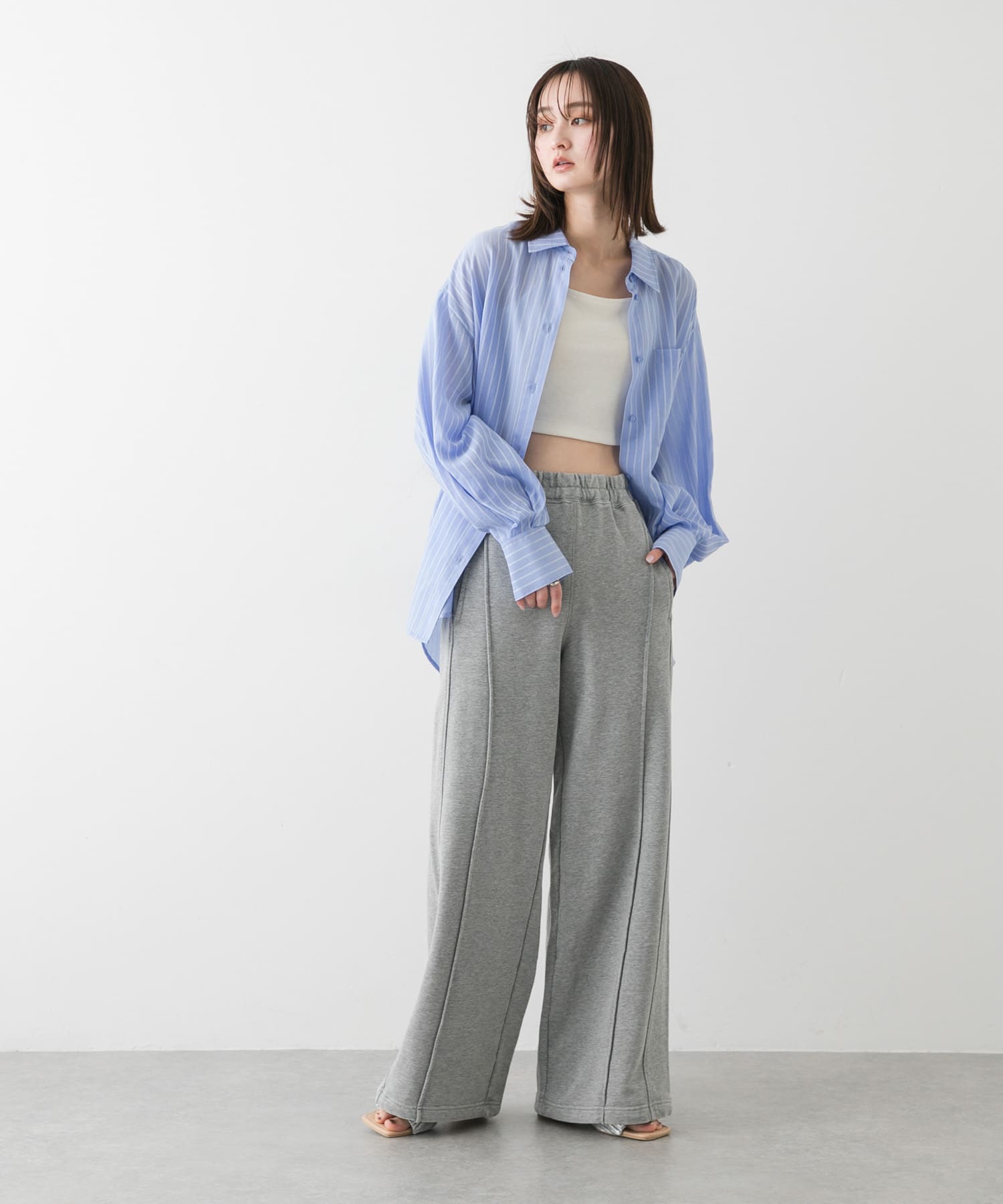 GRAY