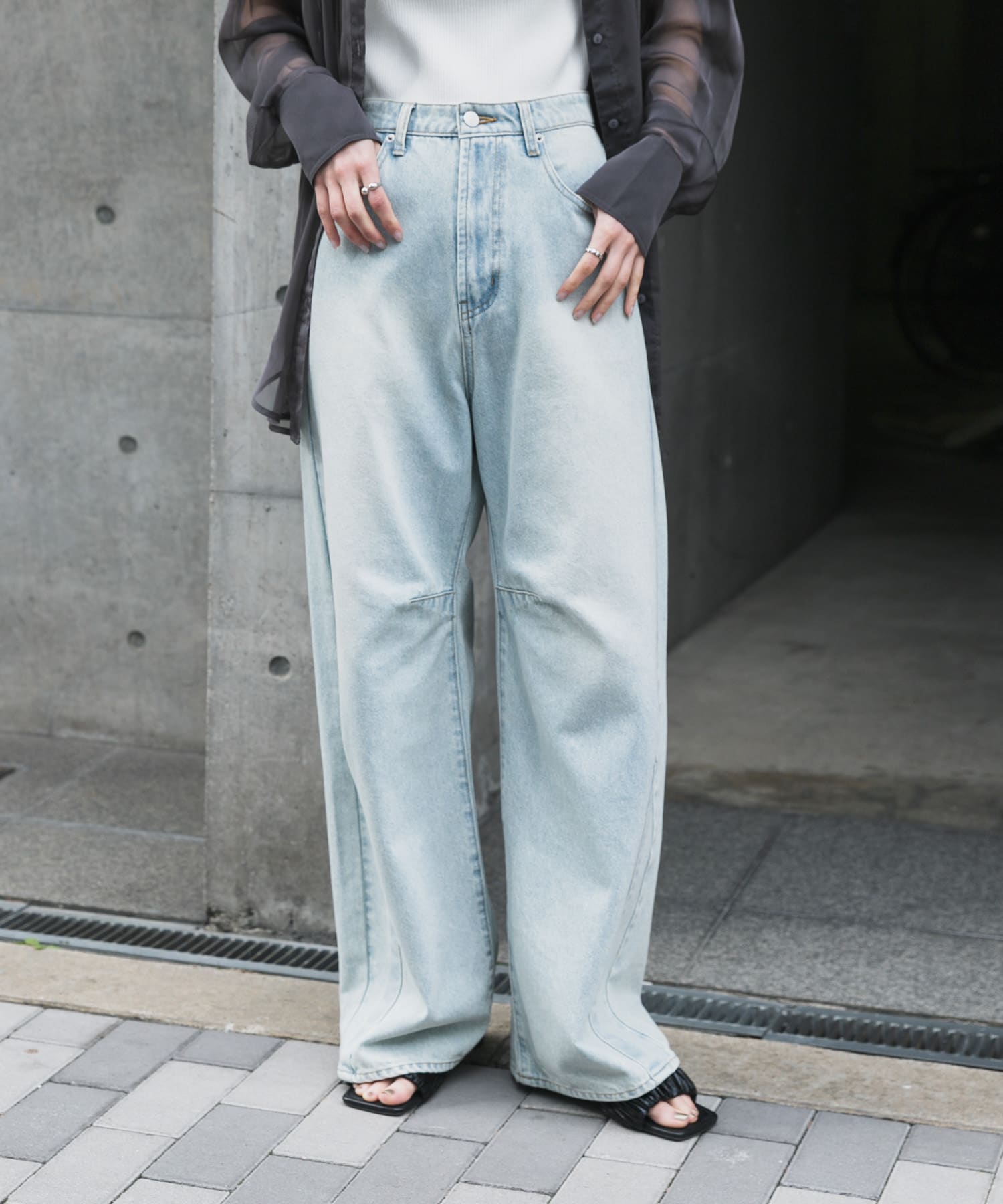 L.INDIGO