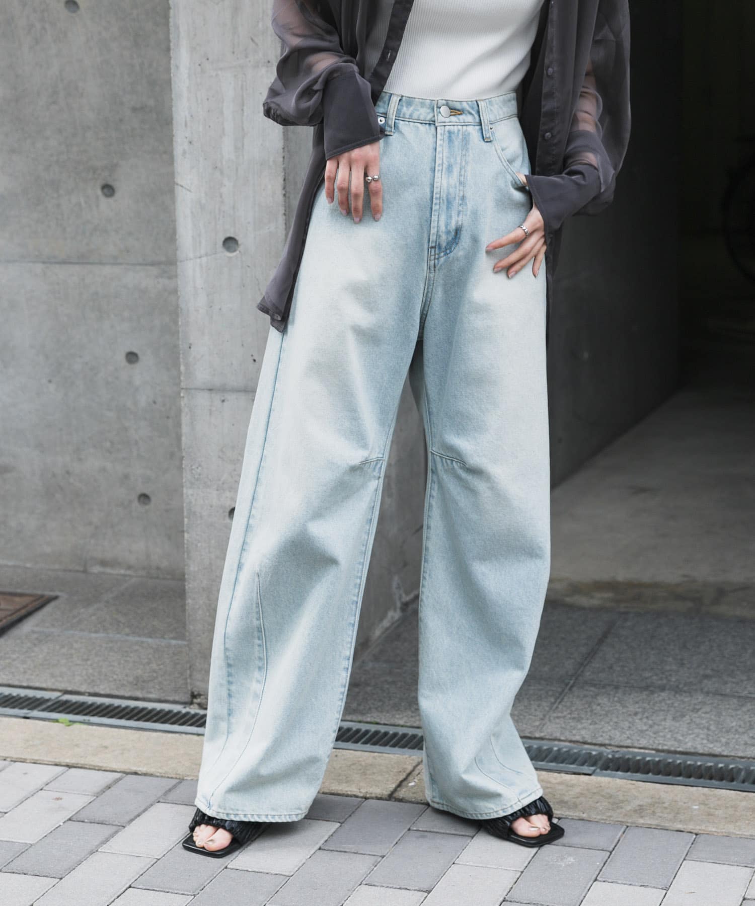 L.INDIGO