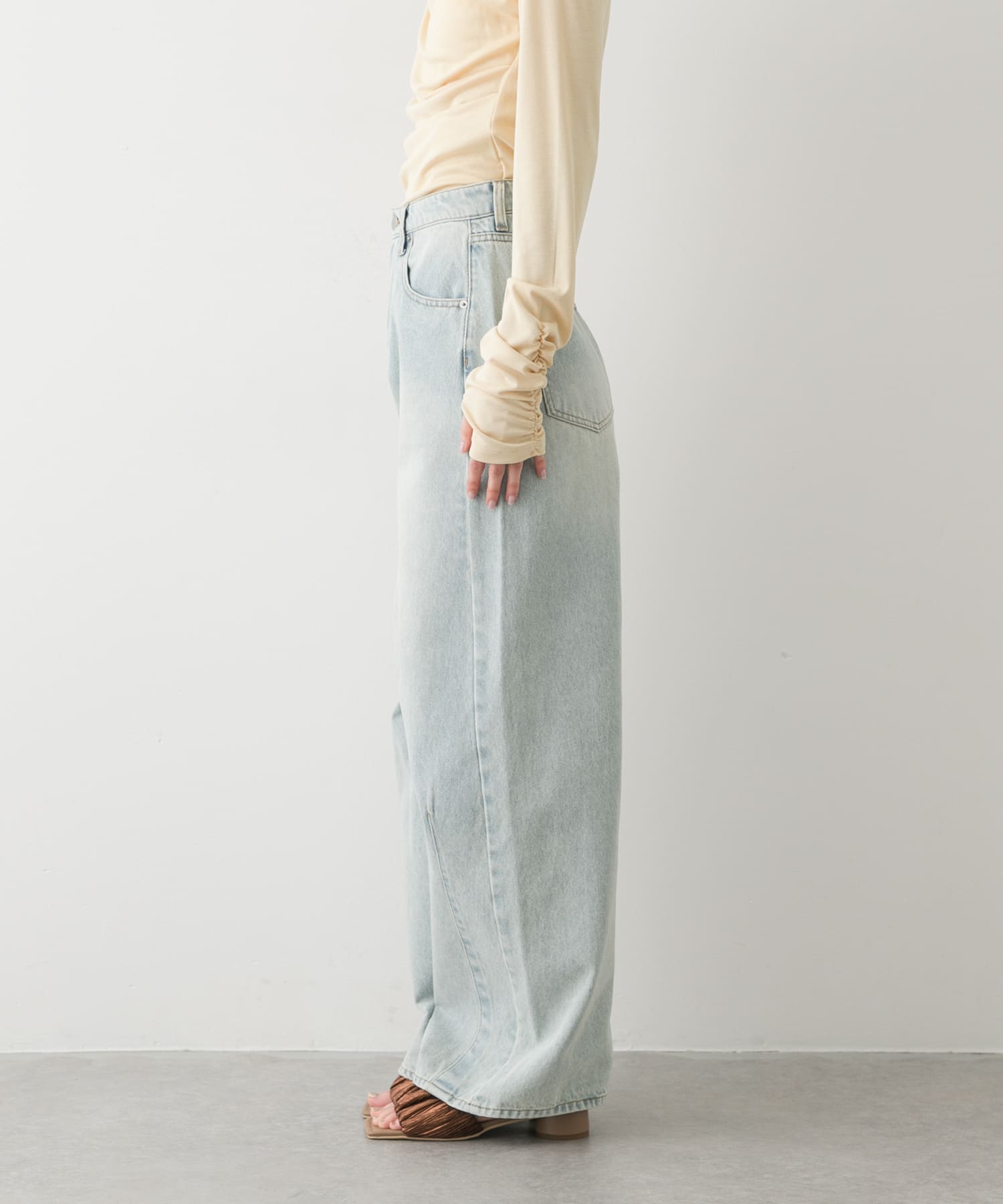 L.INDIGO