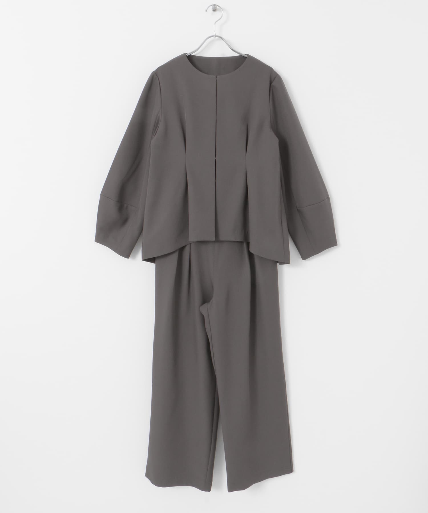 GRAY