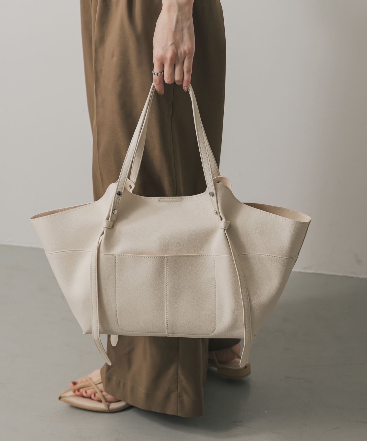 アウトポケットトートバッグ