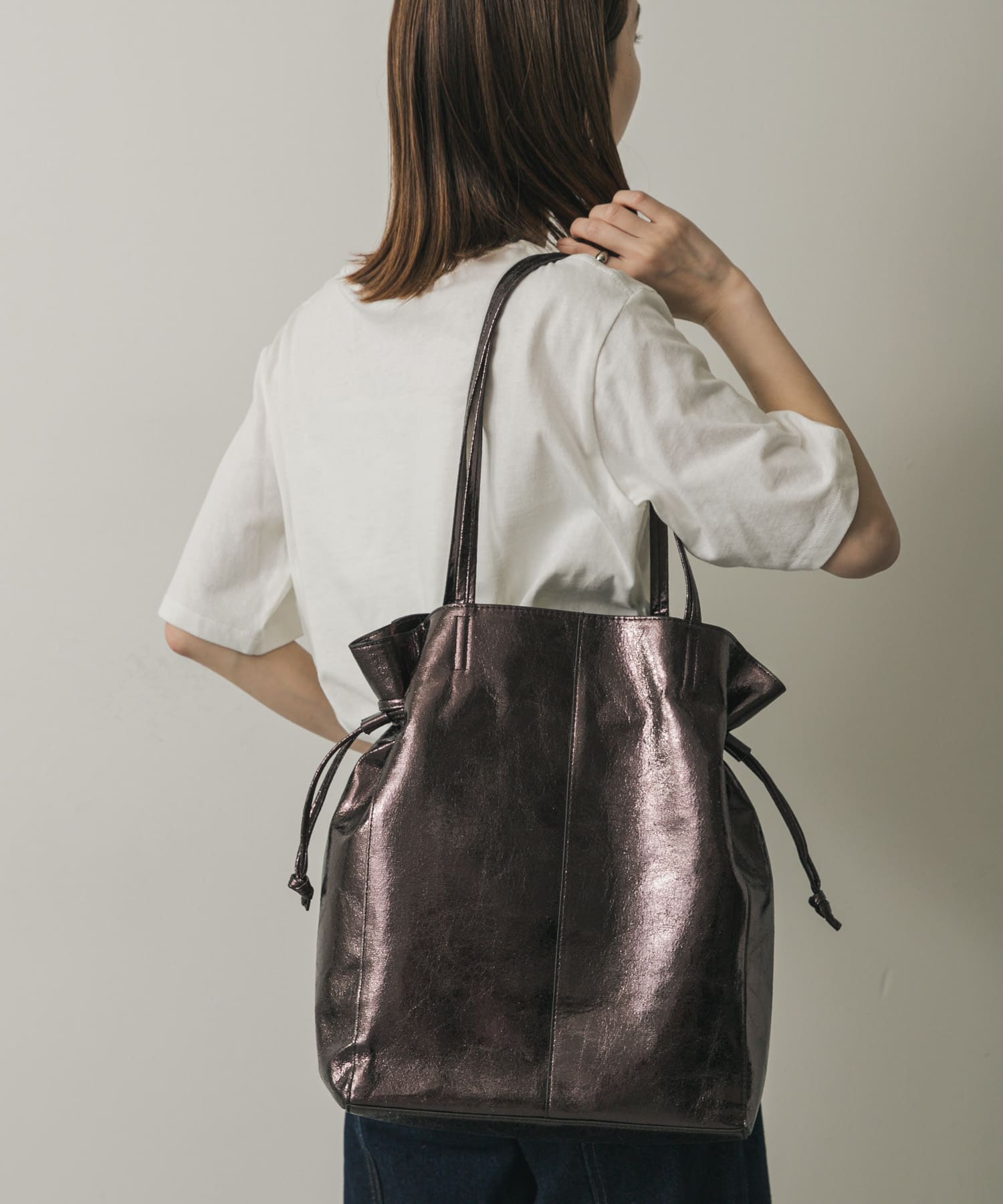 メタリックトートバッグ CHARCOAL one