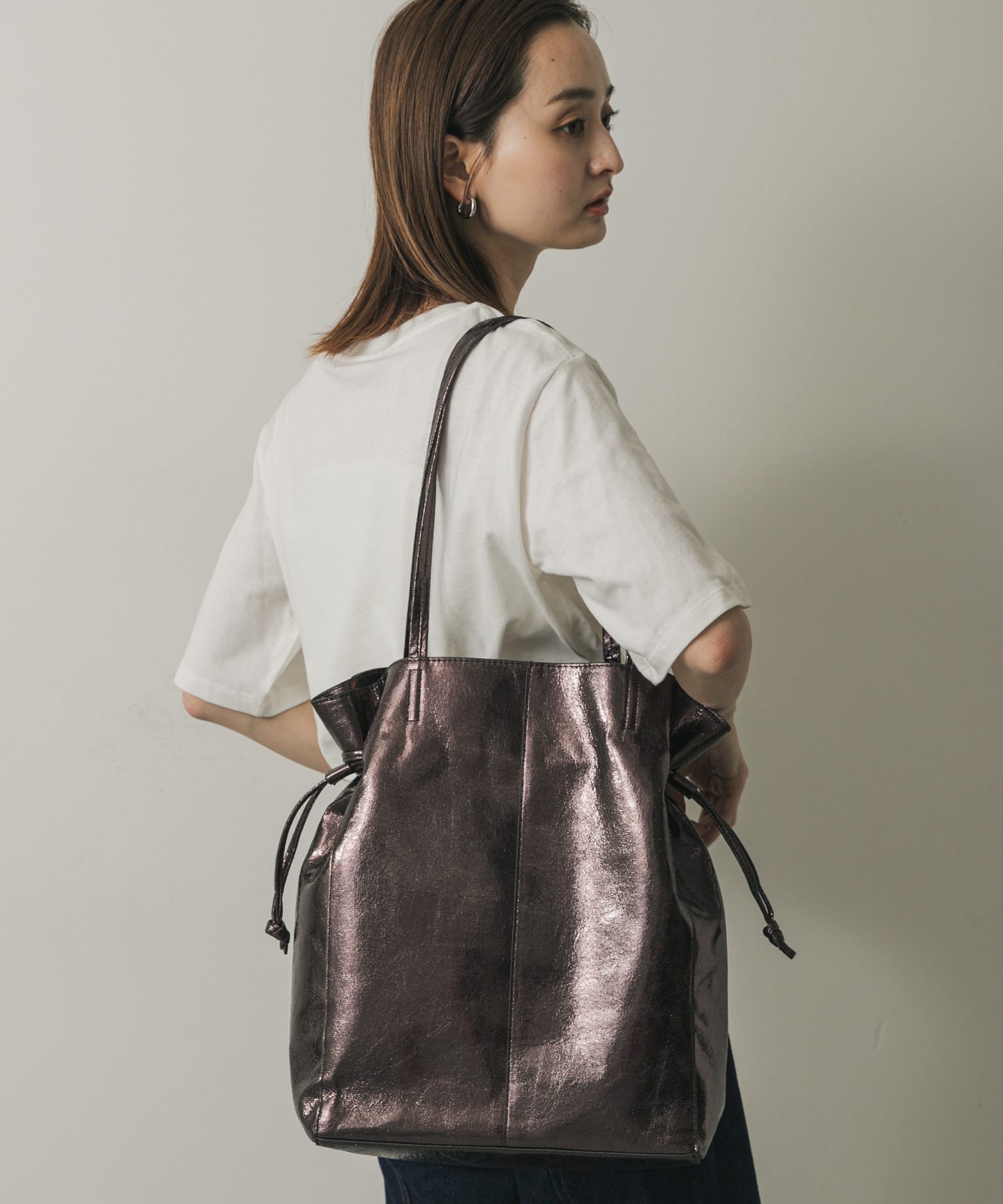 メタリックトートバッグ CHARCOAL one