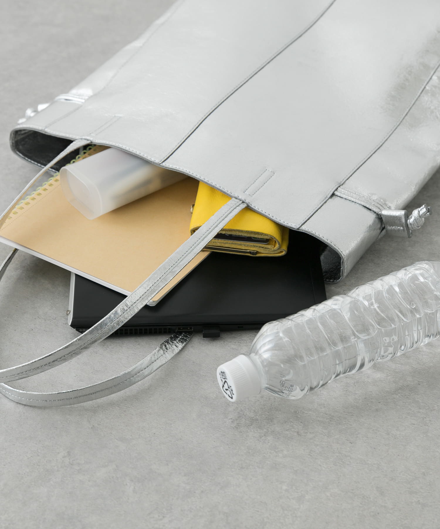 メタリックトートバッグ SILVER one