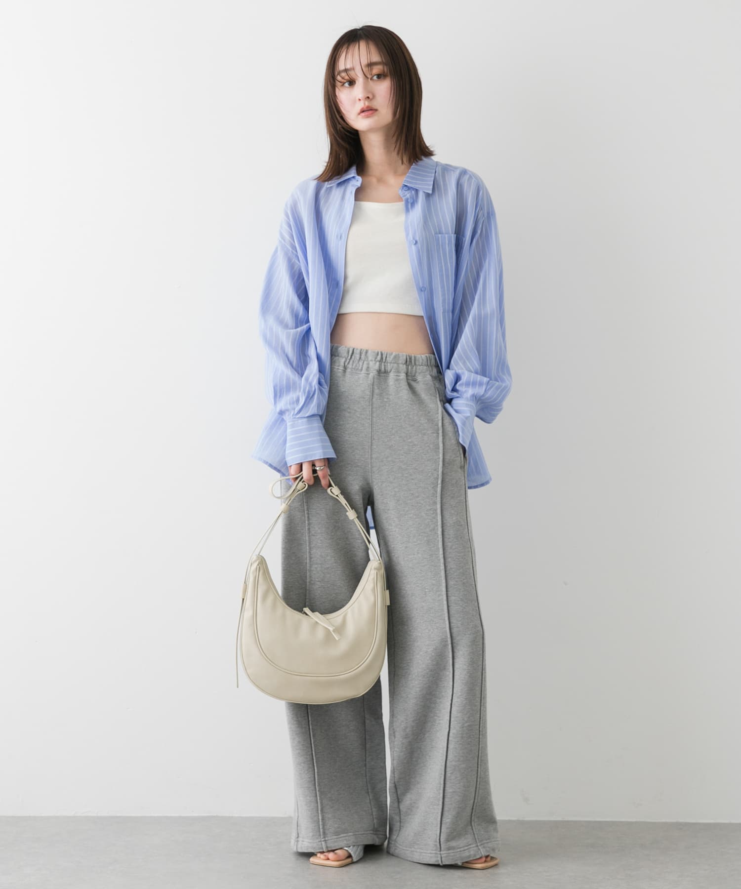 ハーフムーンバッグ BEIGE one