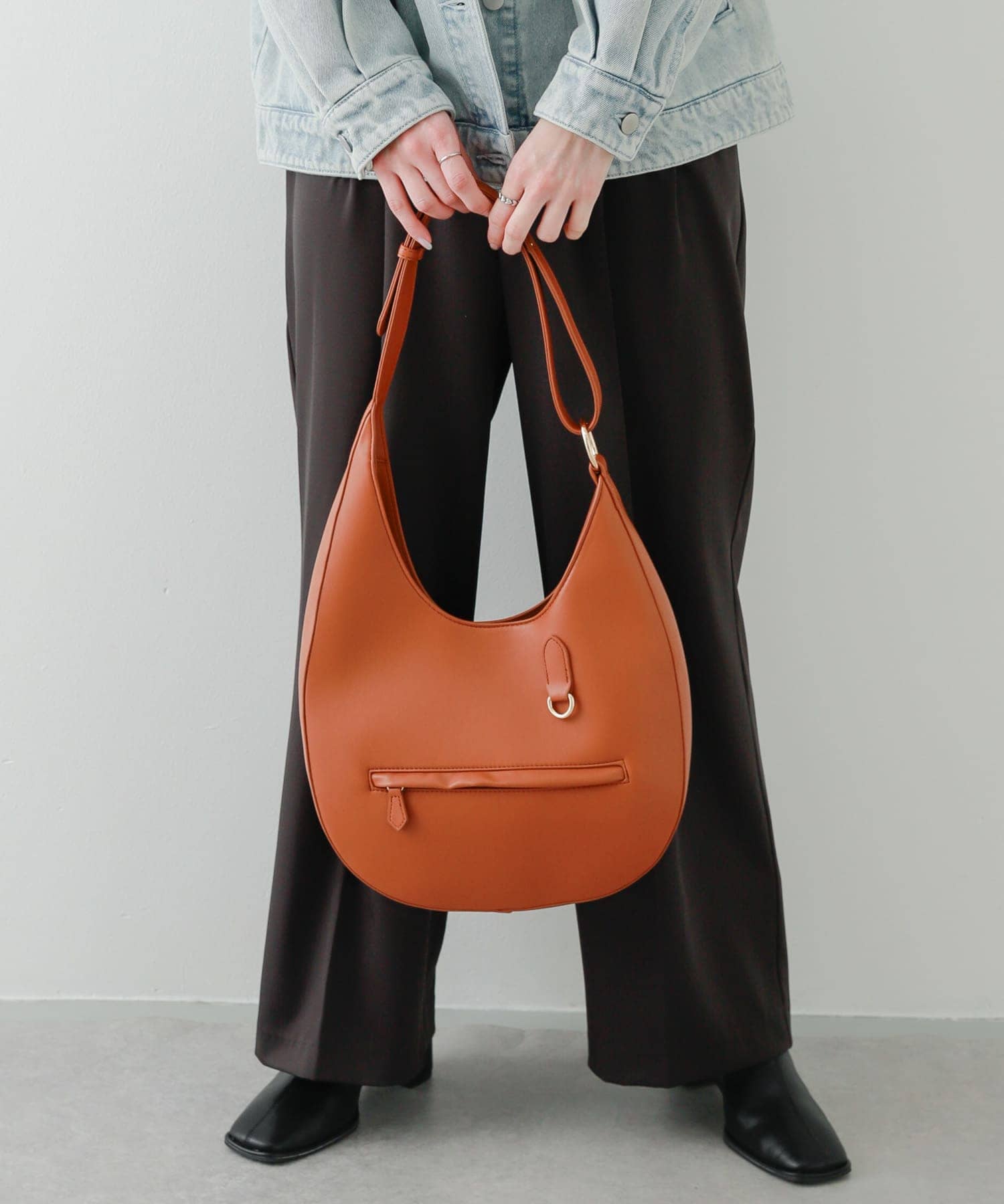 ワンハンドルラウンドバッグ BROWN one