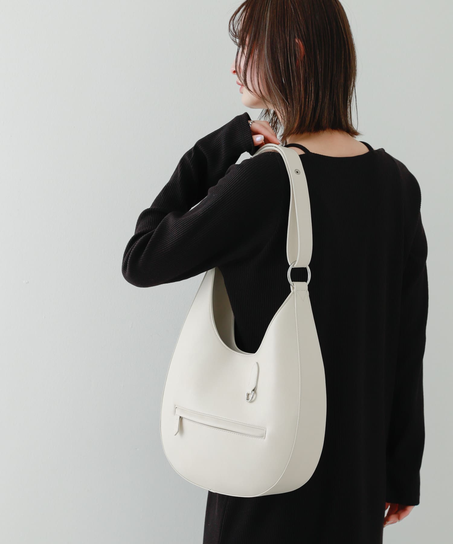 ワンハンドルラウンドバッグ IVORY one