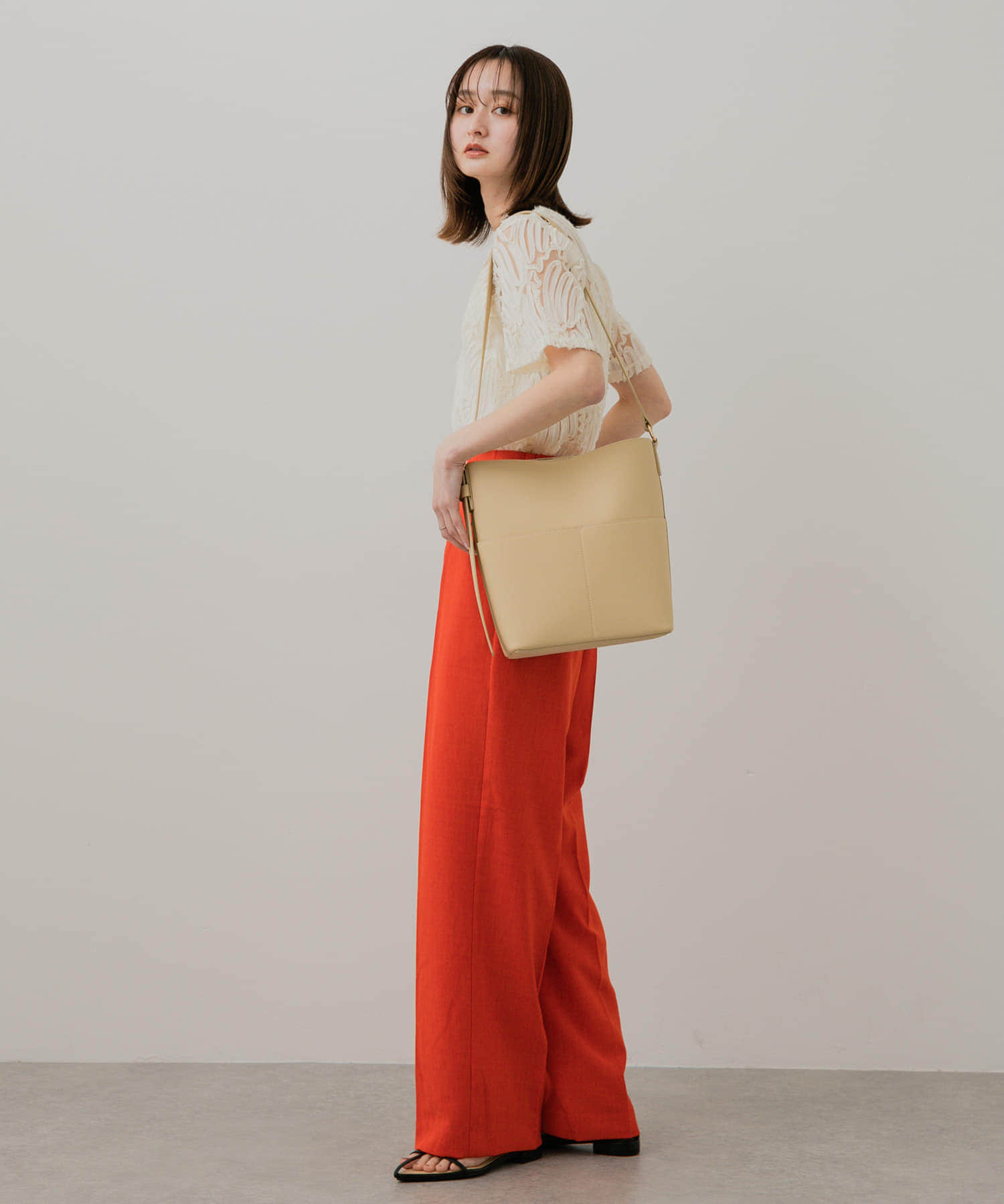 『防汚』アウトポケットショルダーバッグ BEIGE one