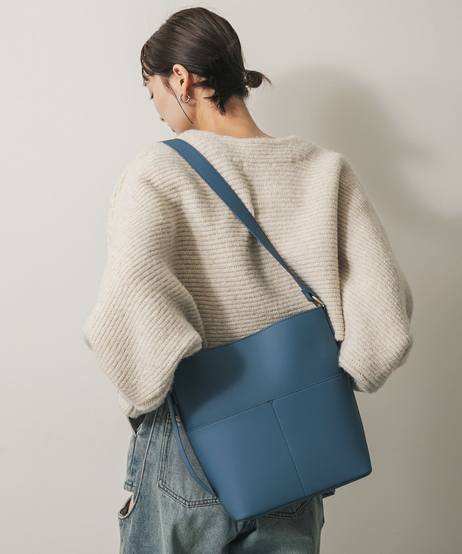 『防汚』アウトポケットショルダーバッグ BLUE one