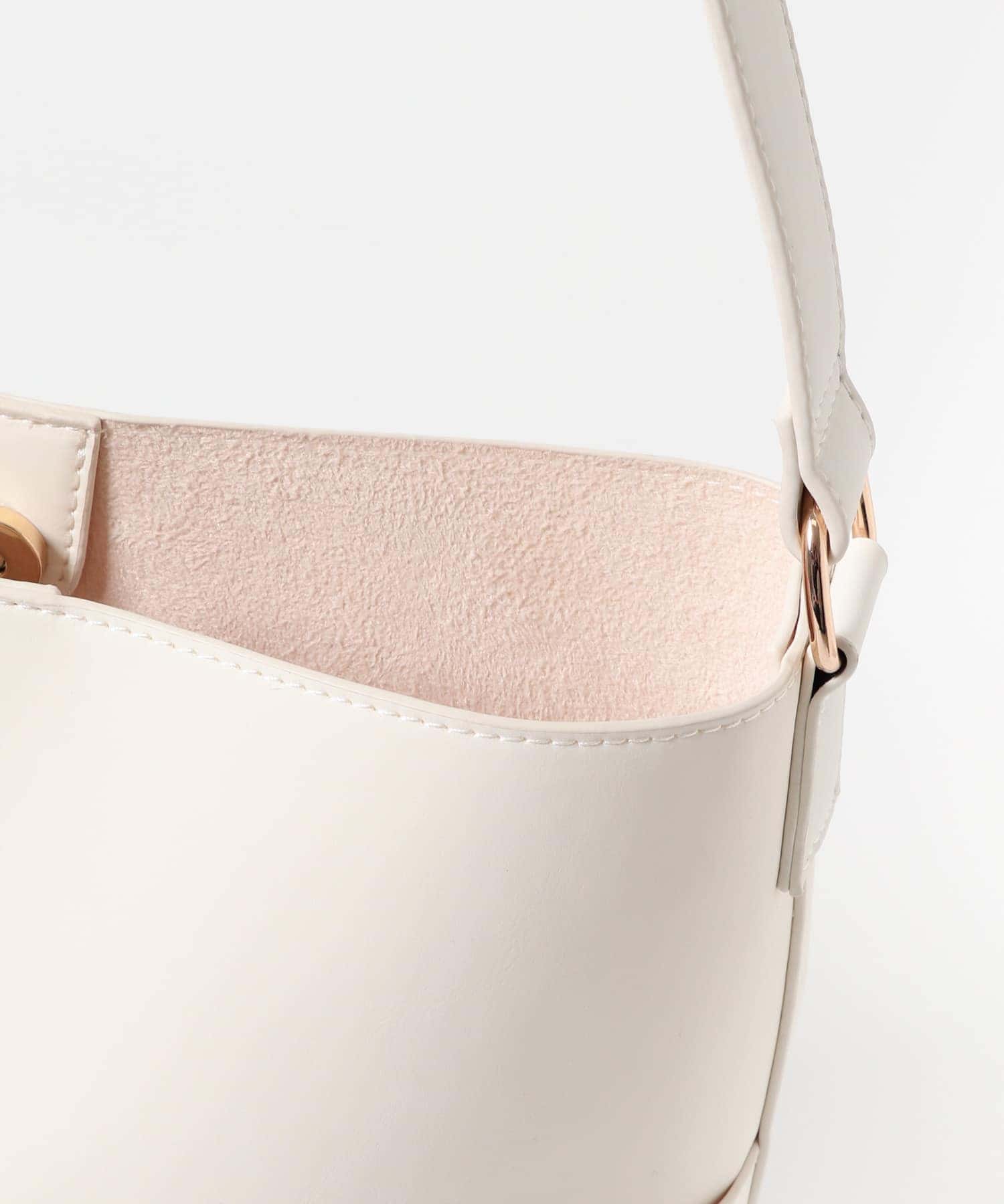 『防汚』アウトポケットショルダーバッグ IVORY one