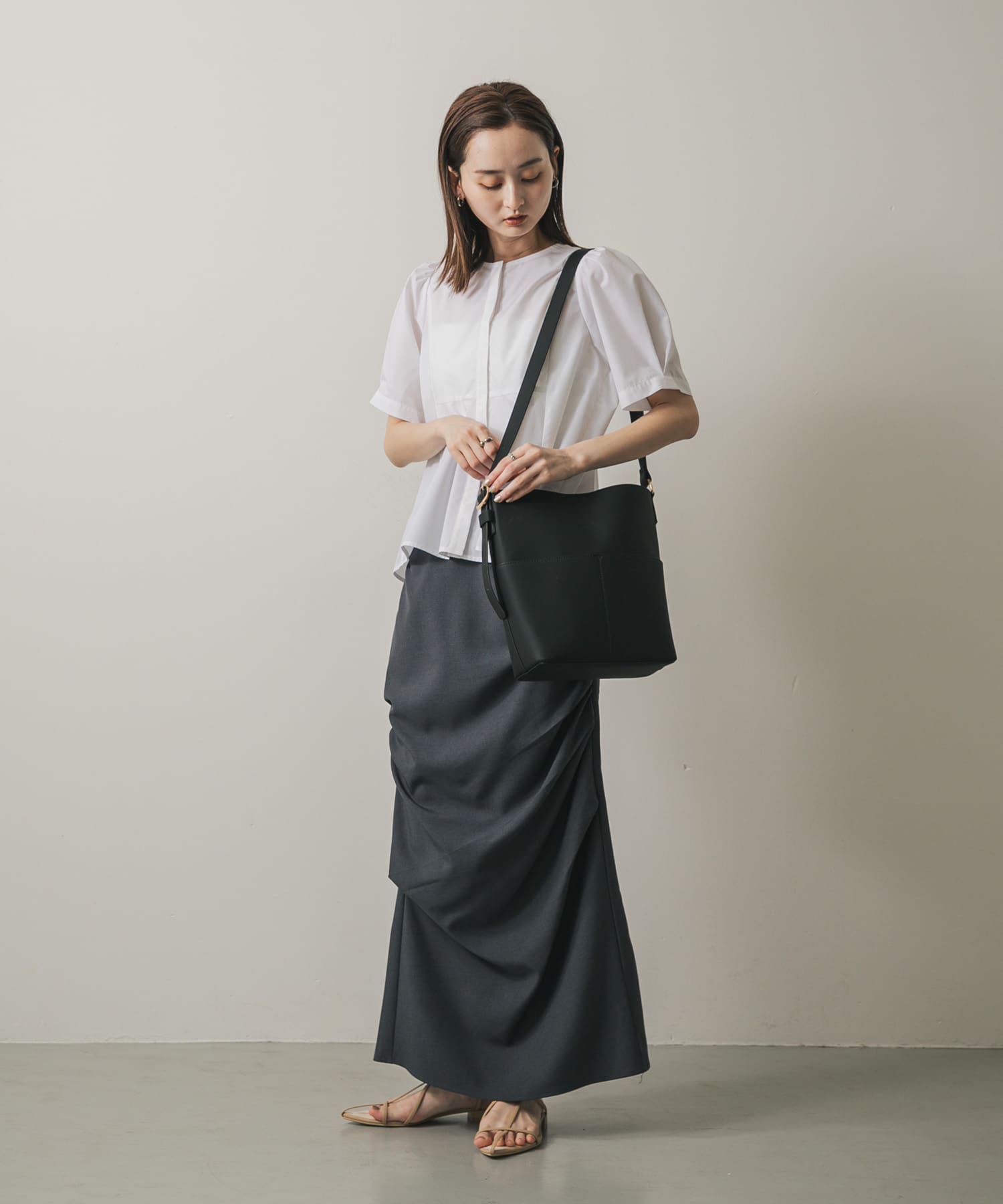 『防汚』アウトポケットショルダーバッグ BLACK one