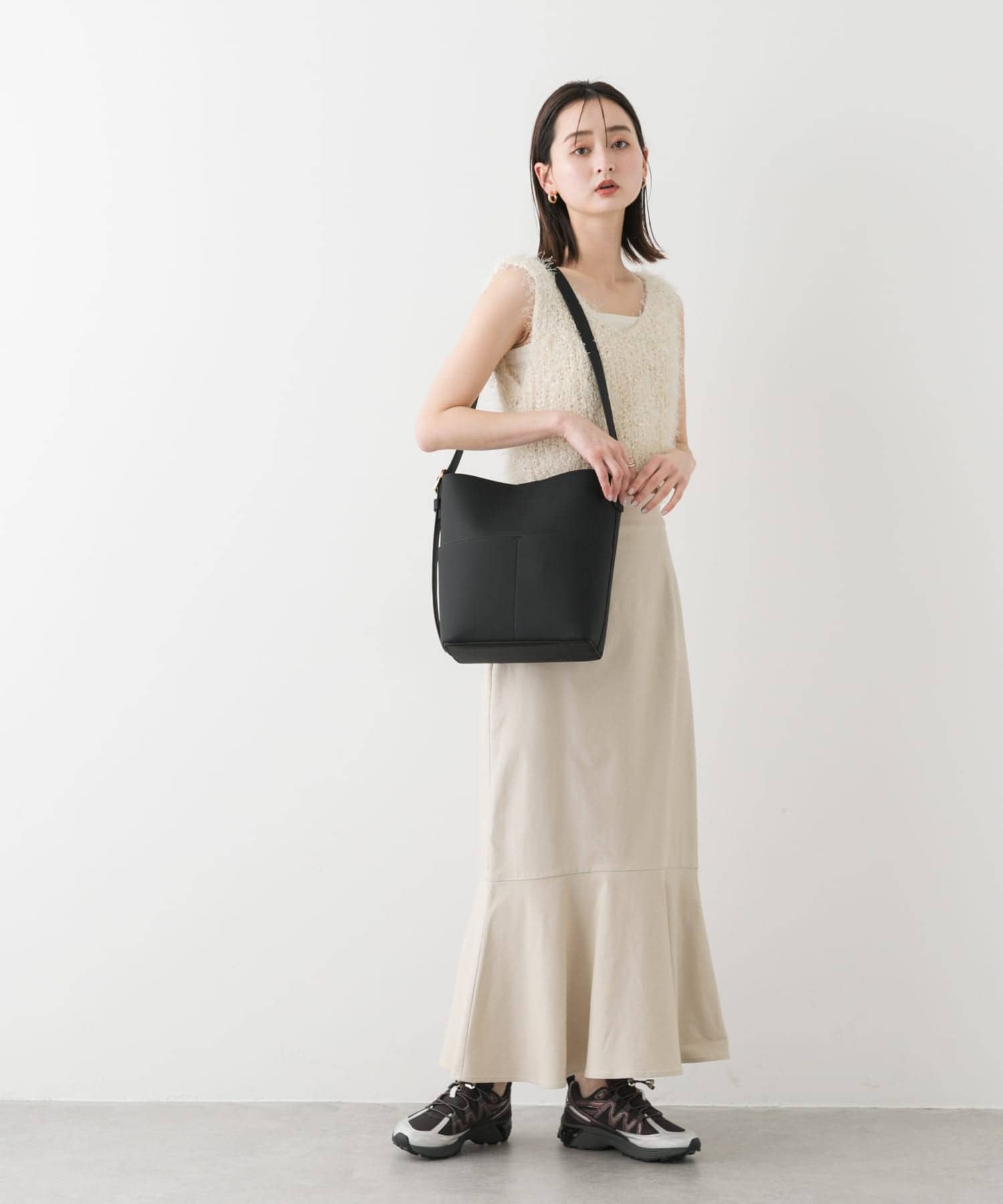 『防汚』アウトポケットショルダーバッグ BLACK one