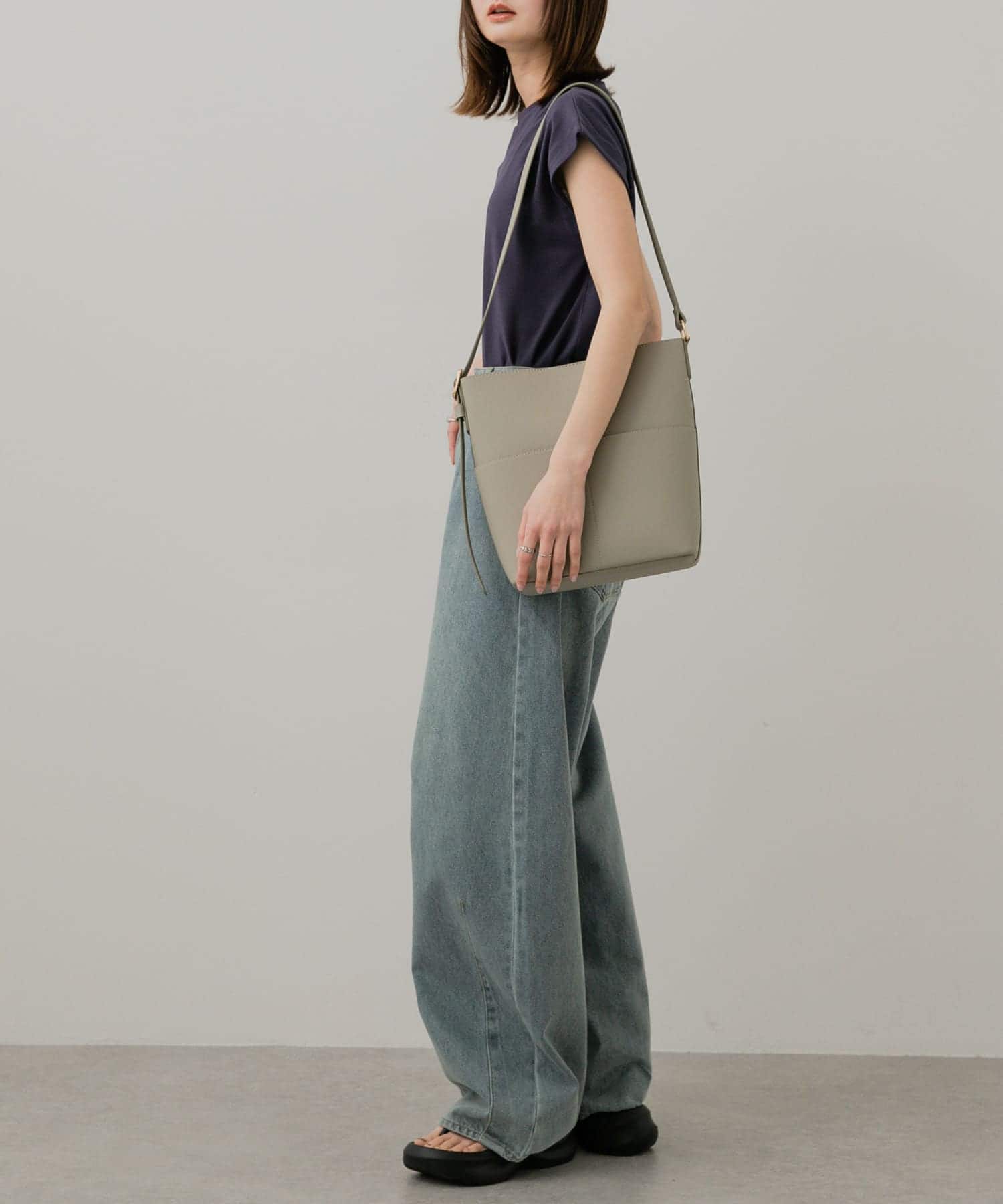 『防汚』アウトポケットショルダーバッグ L.GRAY one