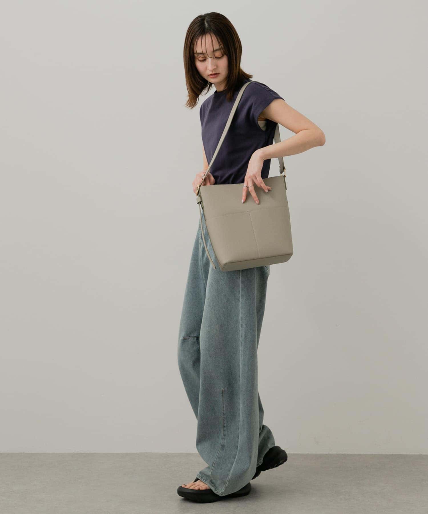 『防汚』アウトポケットショルダーバッグ L.GRAY one