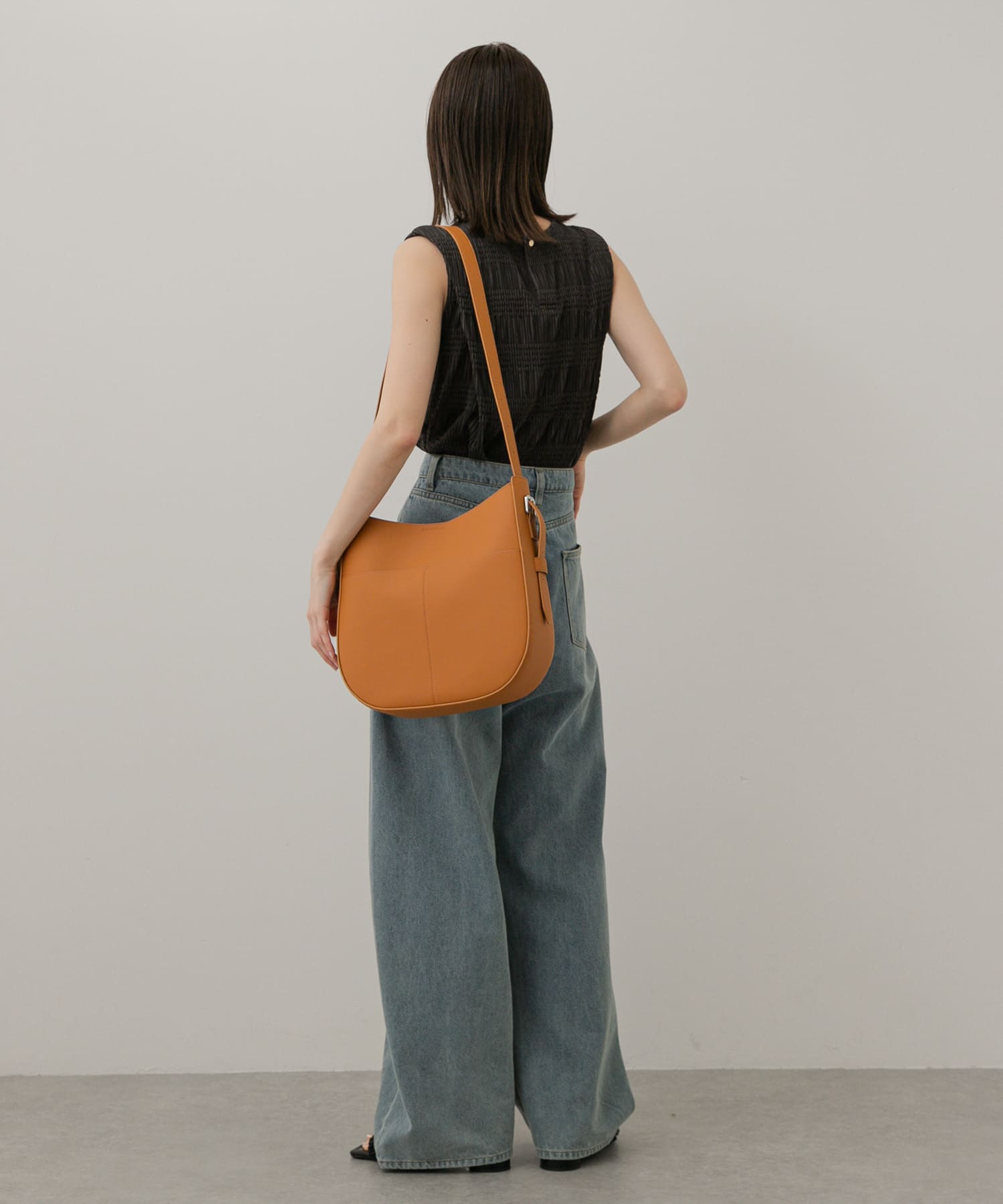 アウトポケットビッグショルダーバッグ BROWN one