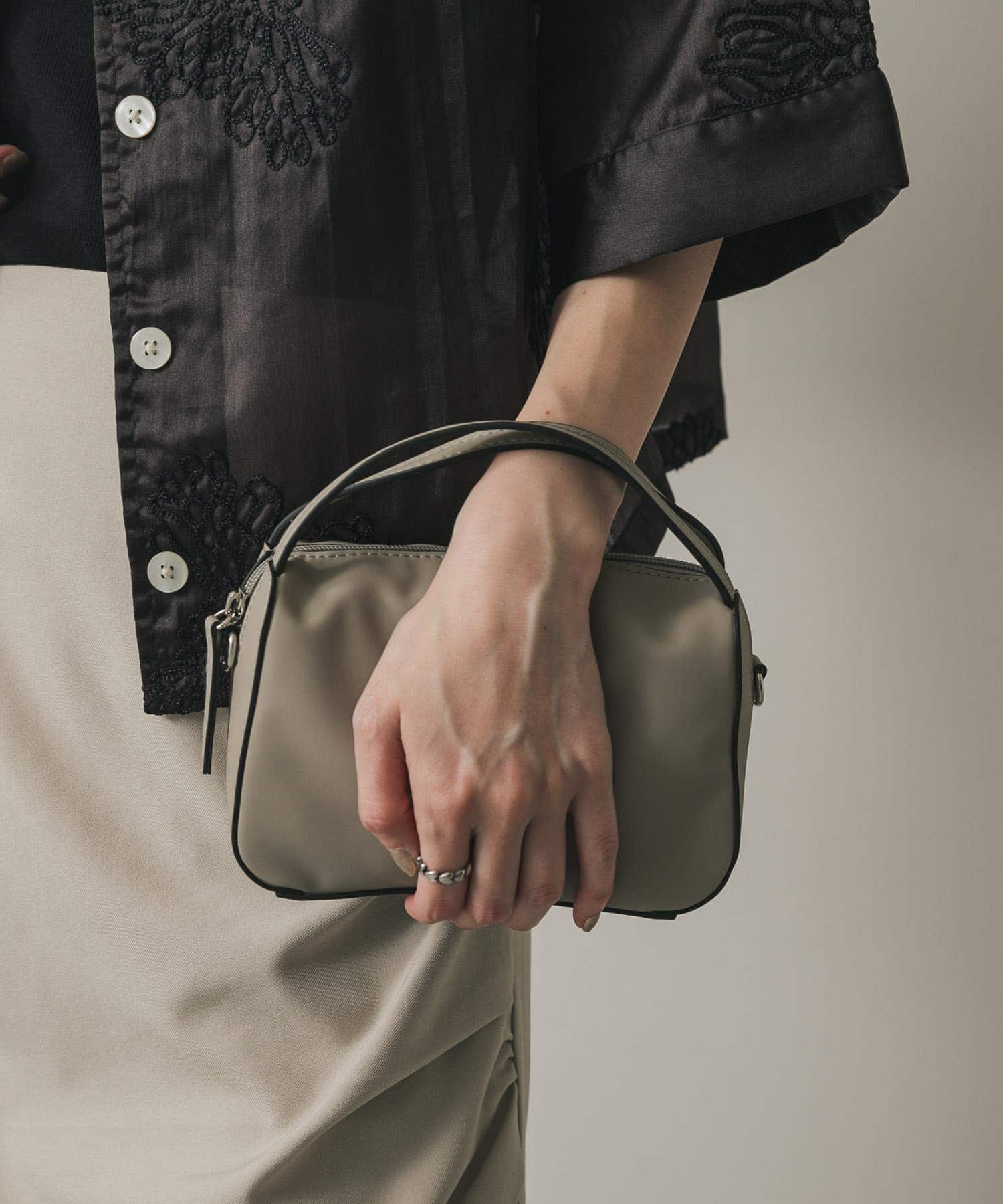 『防汚』2WAYセンターシームプチショルダーバッグ L.GRAY one