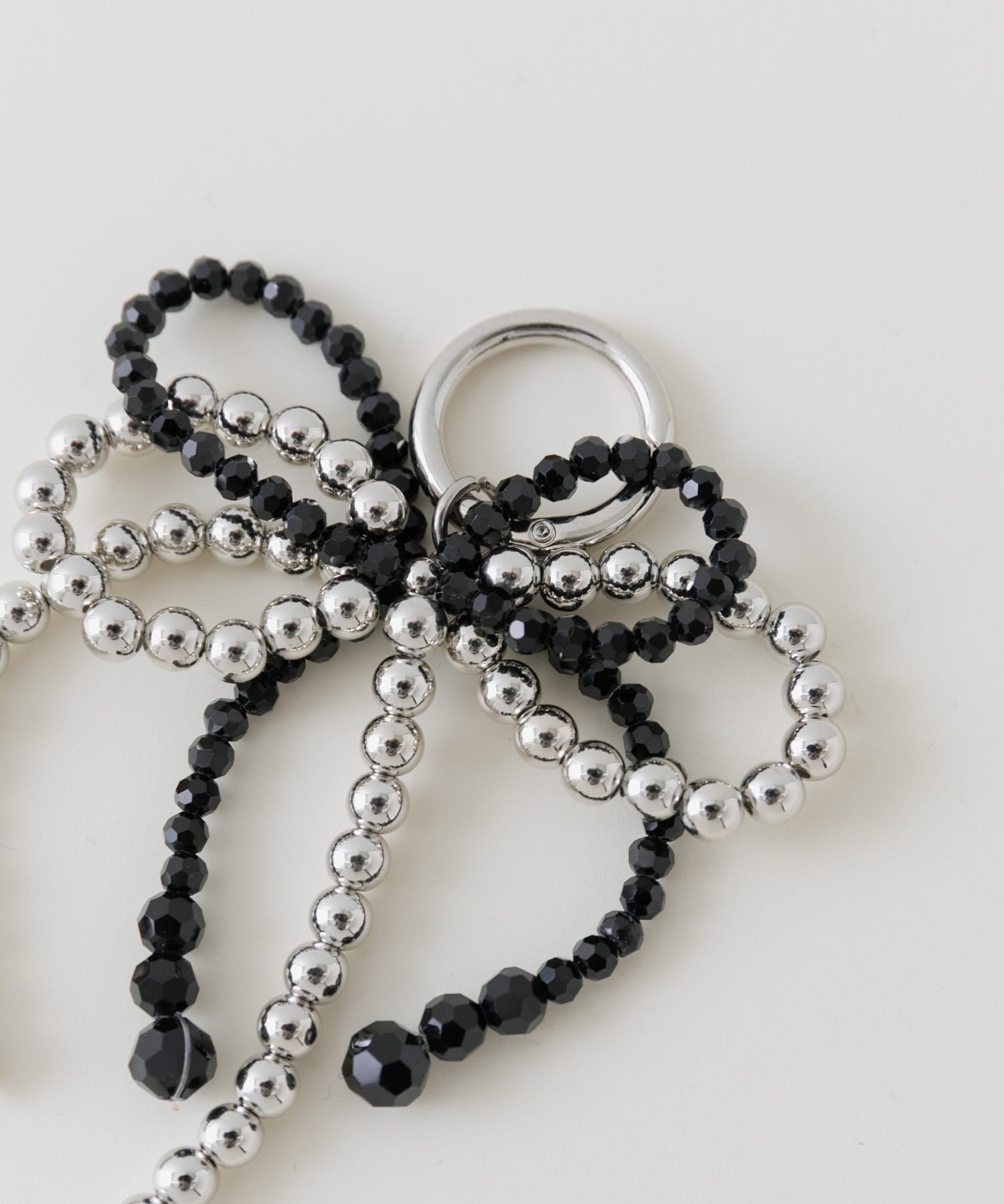 『WEB/一部店舗限定』リボンチャーム BLACK one