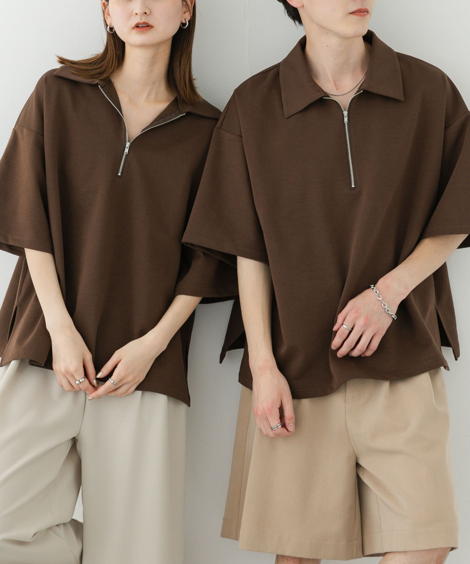 『ユニセックス』ダンボールポンチハーフジップショートスリーブTシャツ