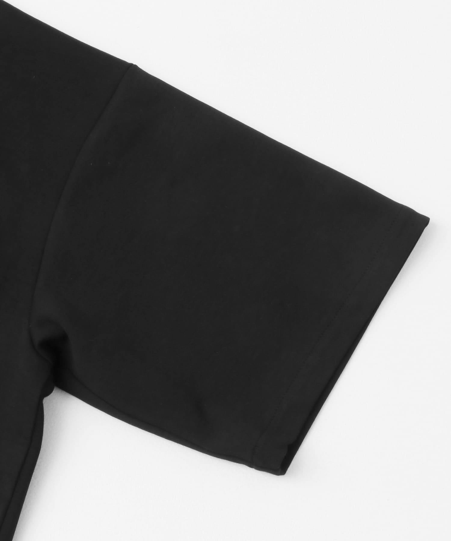 『ユニセックス』ダンボールポンチハーフジップショートスリーブTシャツ BLACK M