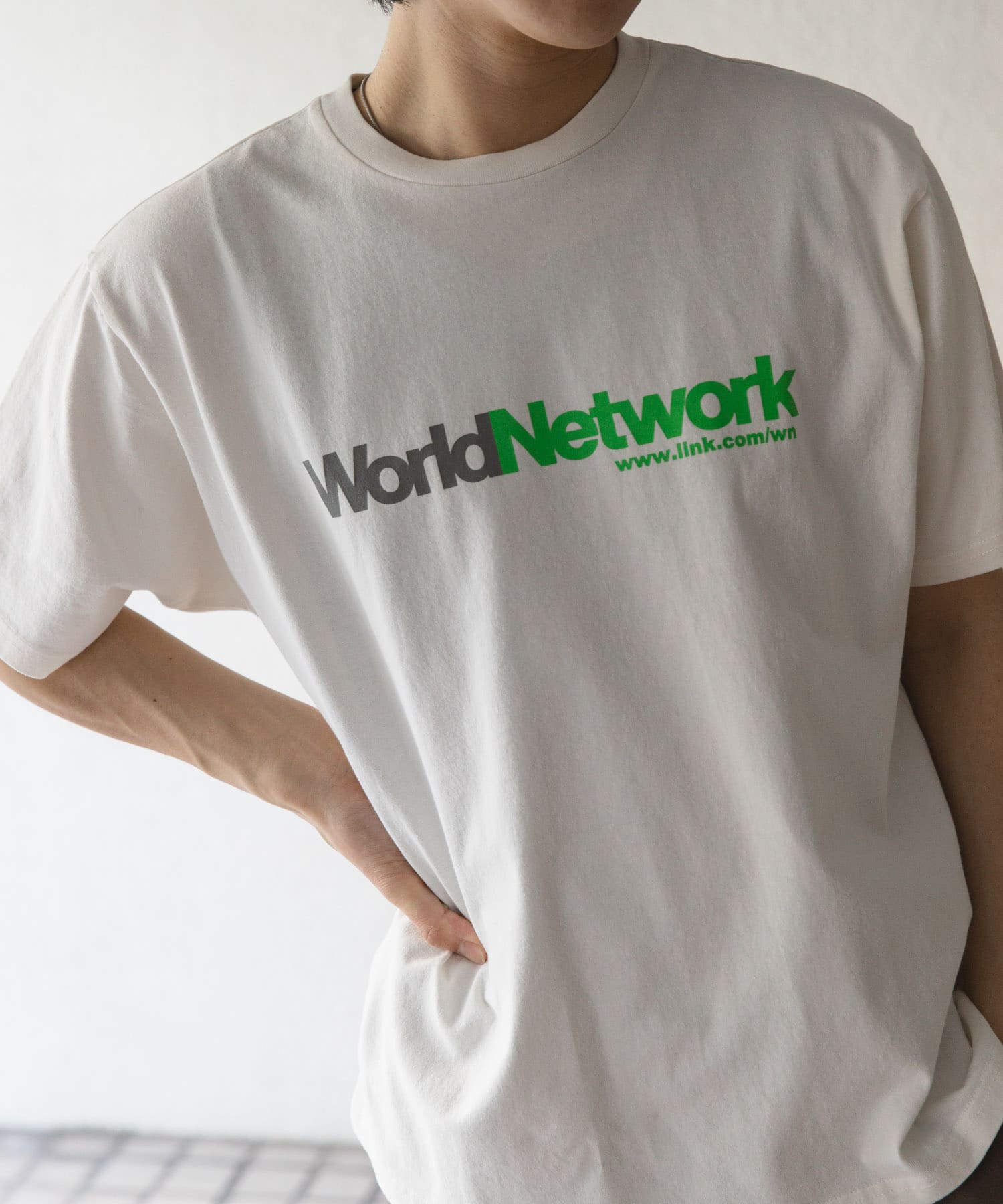 OFF WHITE