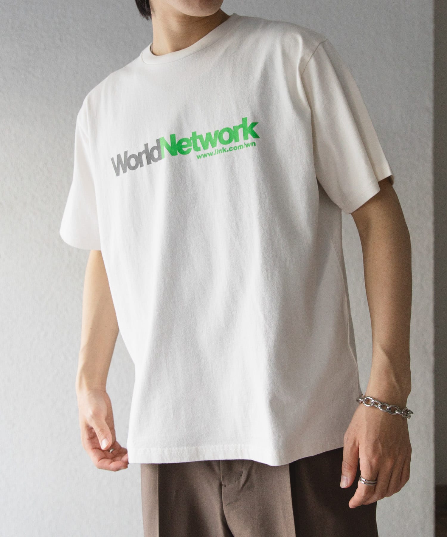 OFF WHITE