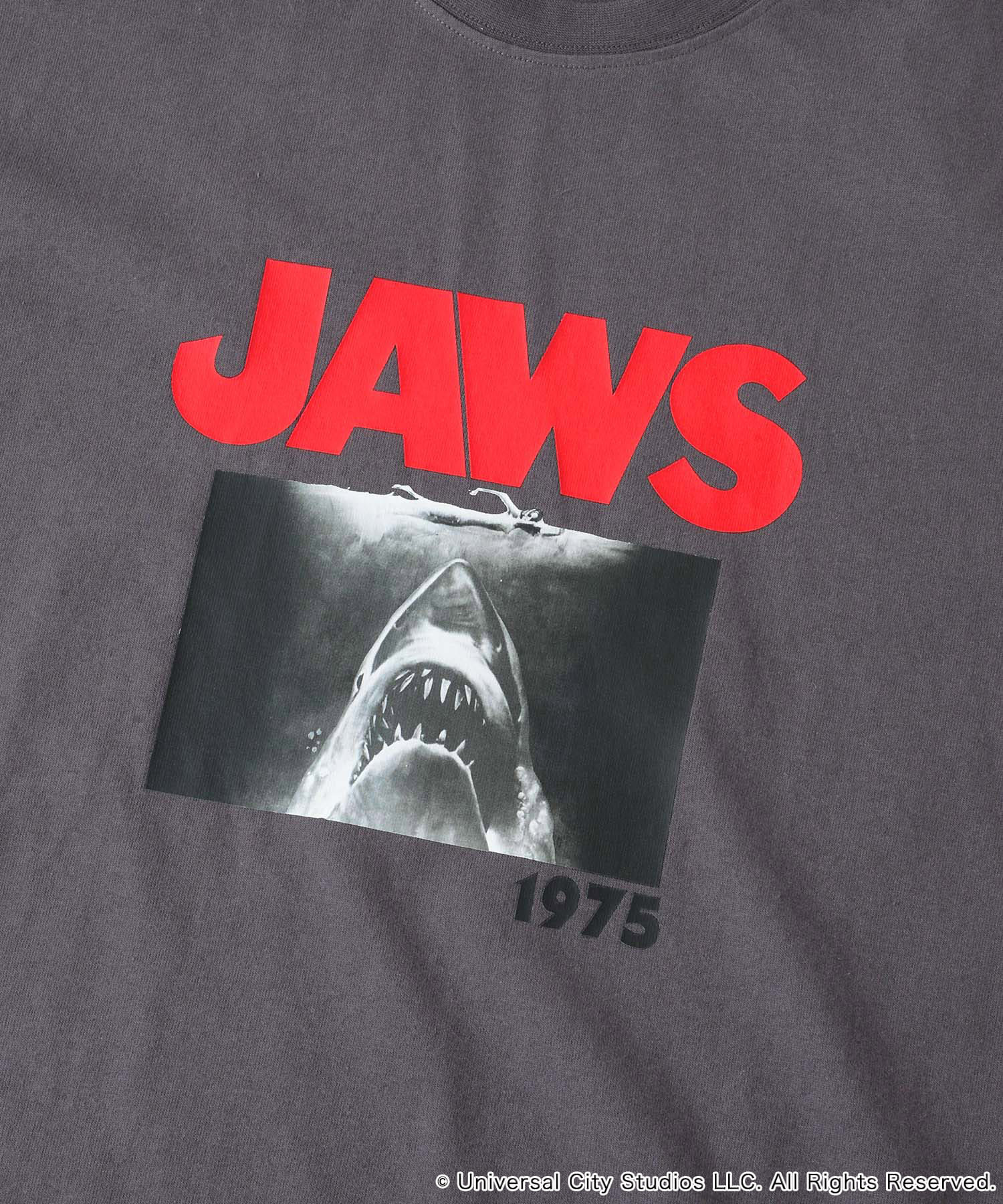 『別注』SENSE OF PLACE×JAWS　プリントT-SHIRTS/B CHARCOAL M