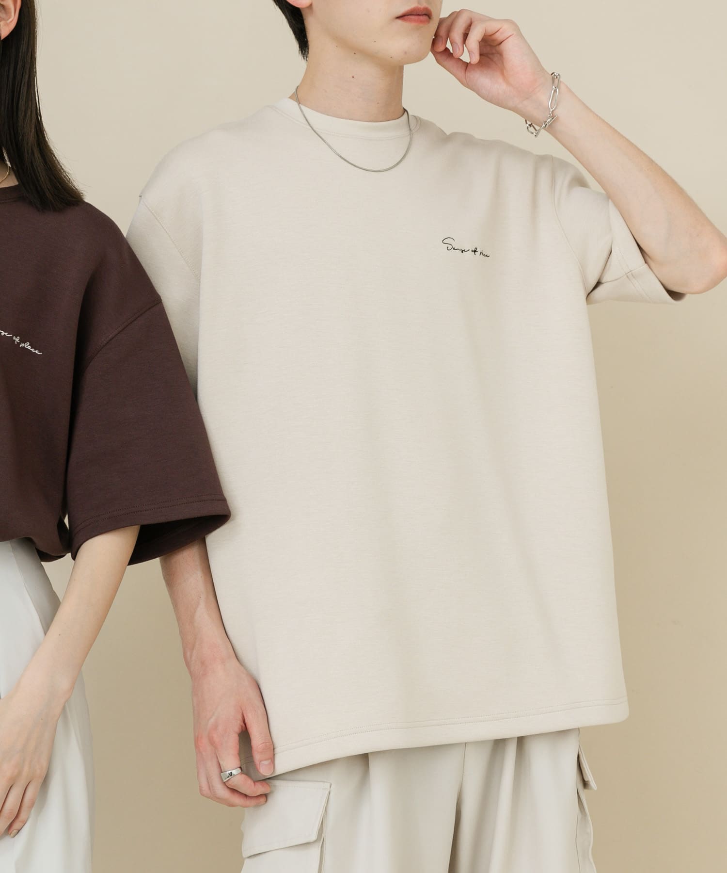 『一部WEB限定カラー』『ユニセックス』シシュウダンボールポンチショートスリーブTシャツ