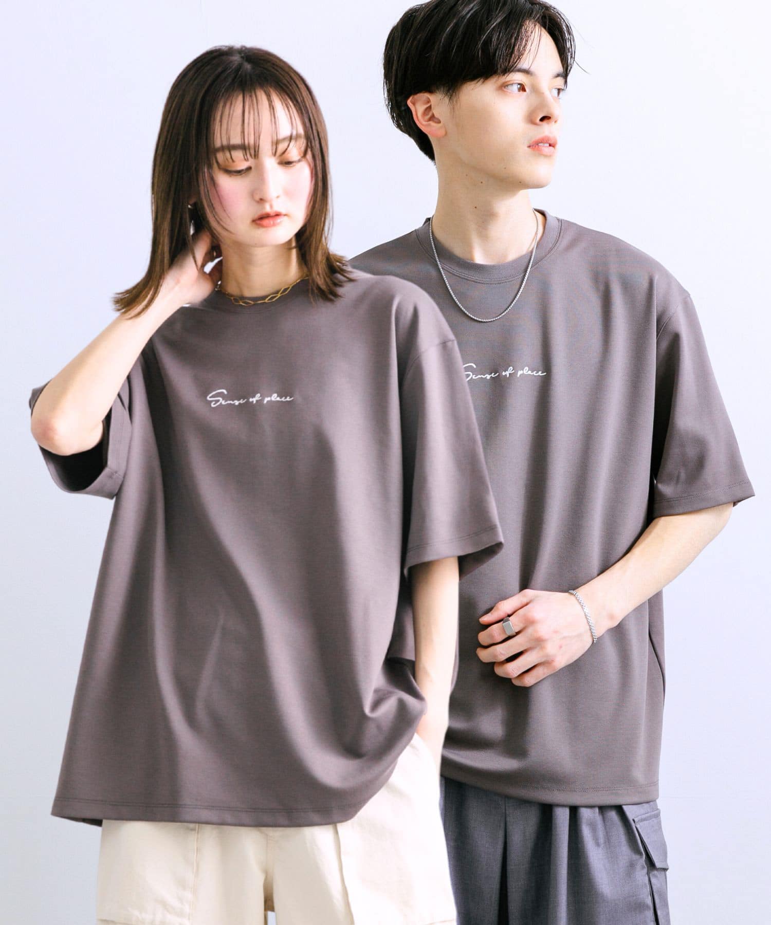 『ユニセックス』シシュウポンチショートスリーブTシャツ