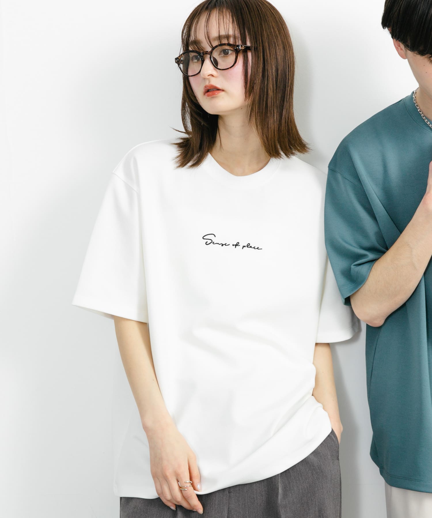『ユニセックス』シシュウポンチショートスリーブTシャツ