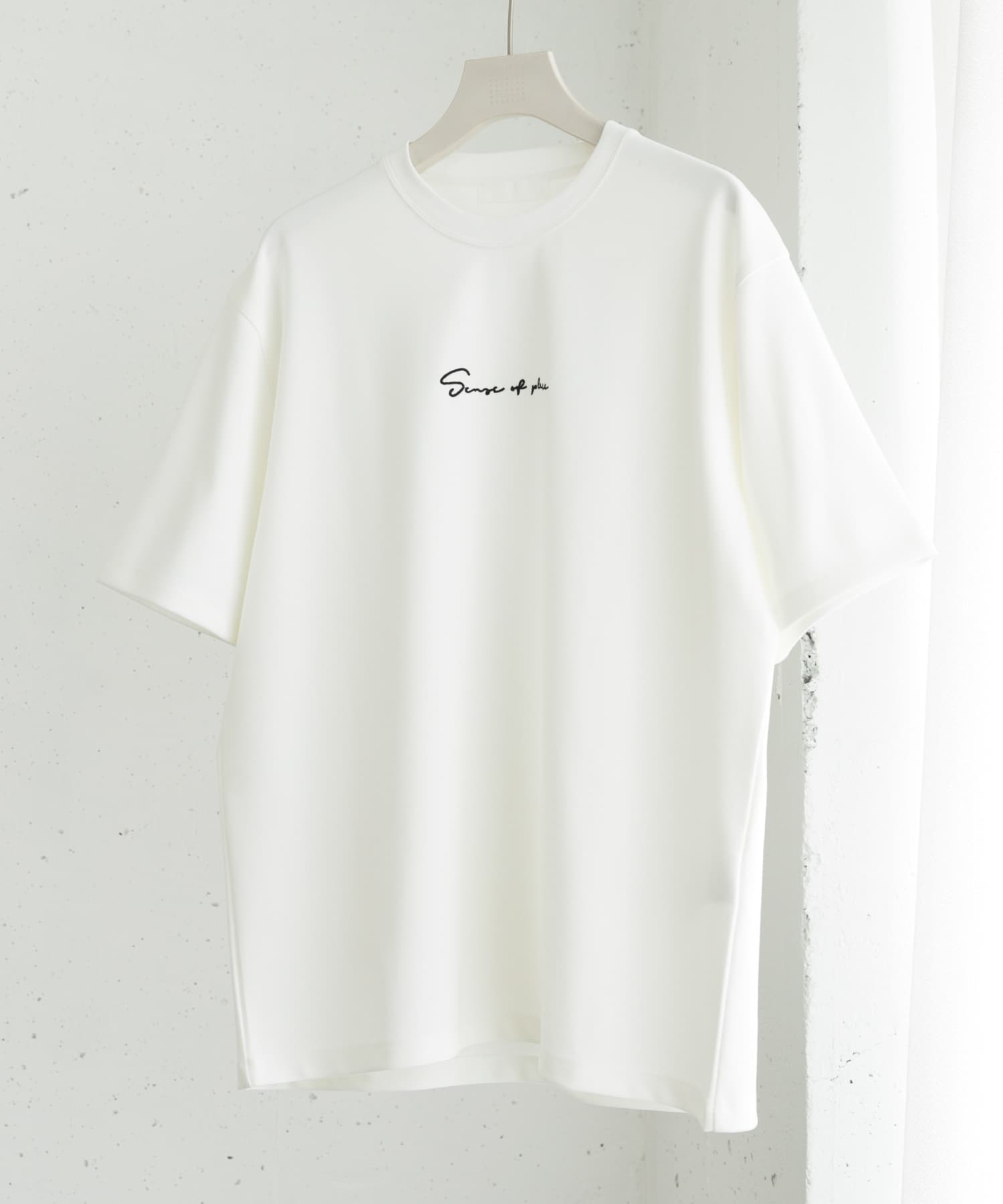 WHT×BLK