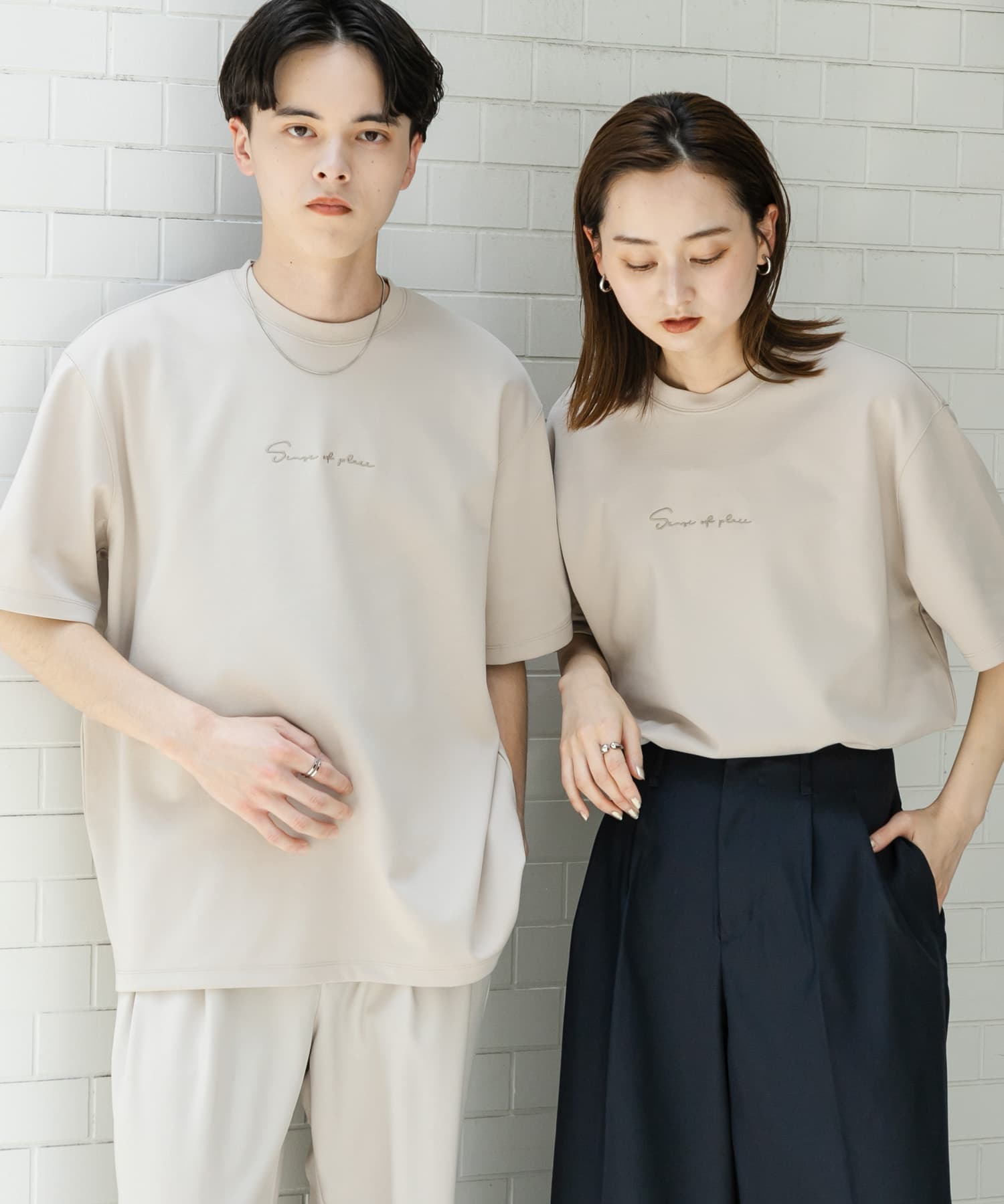 『ユニセックス』シシュウポンチショートスリーブTシャツ