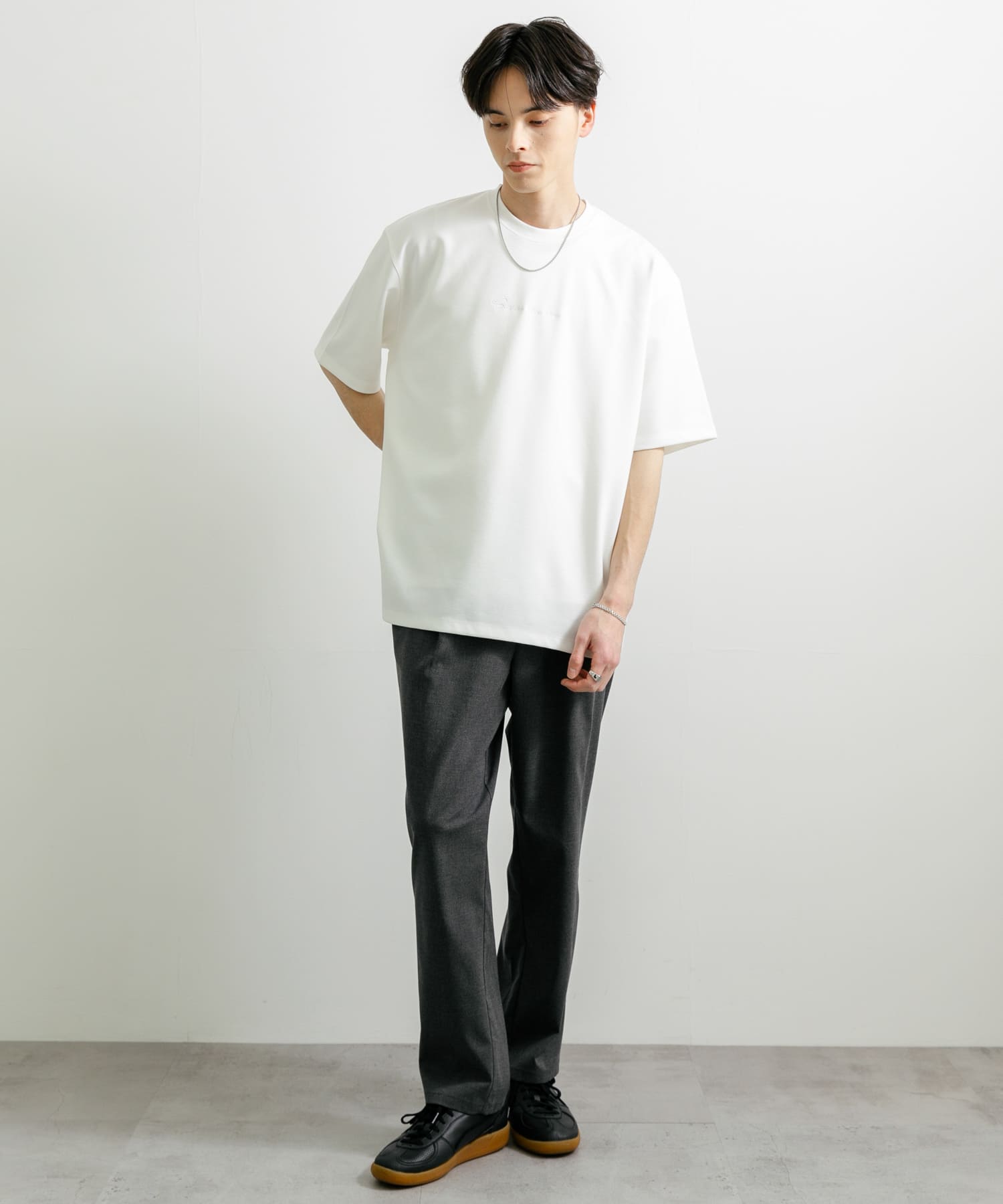 WHT×WHT
