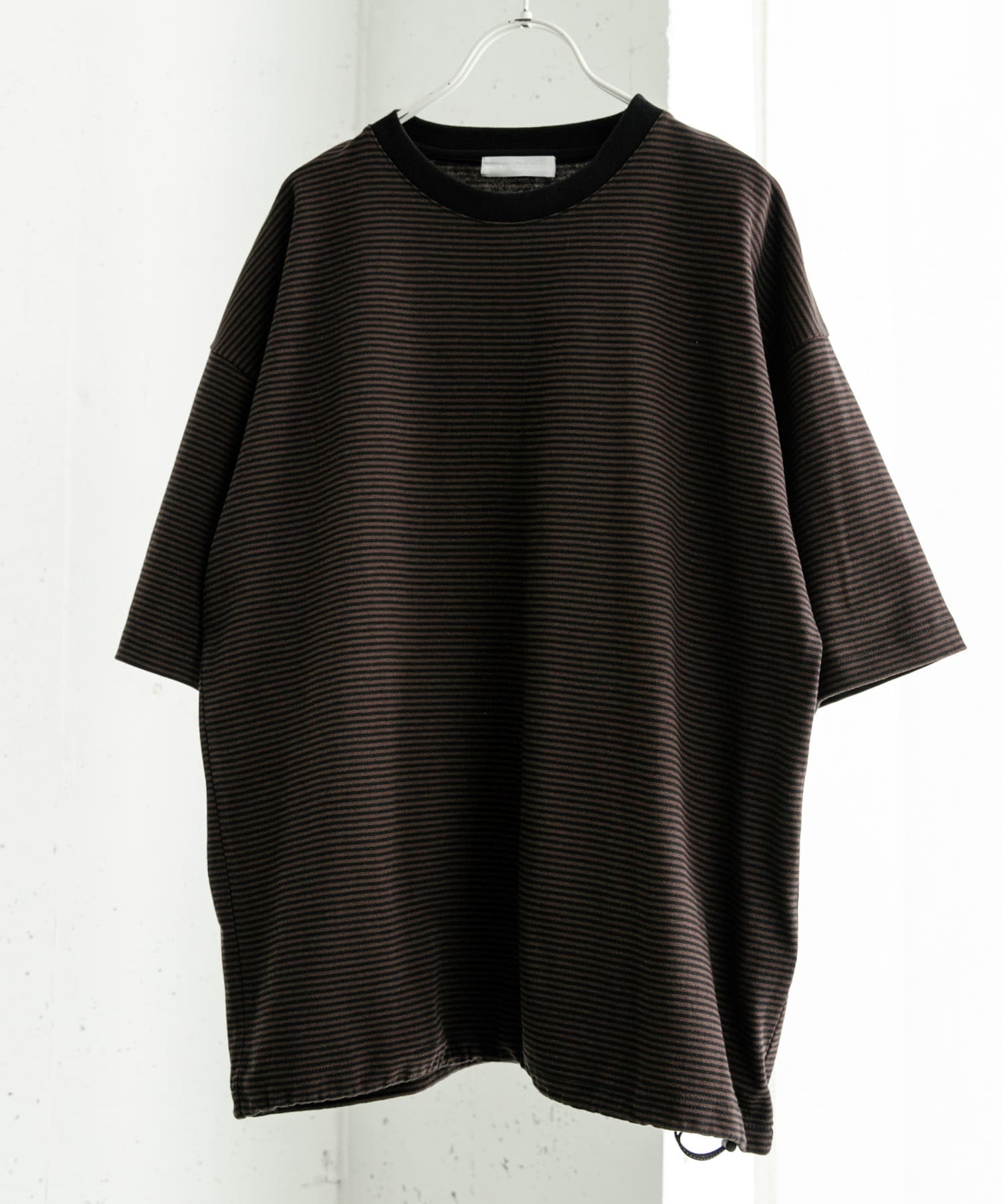 『ユニセックス』アソートドローコードショートスリーブTシャツ BRN×BLK L