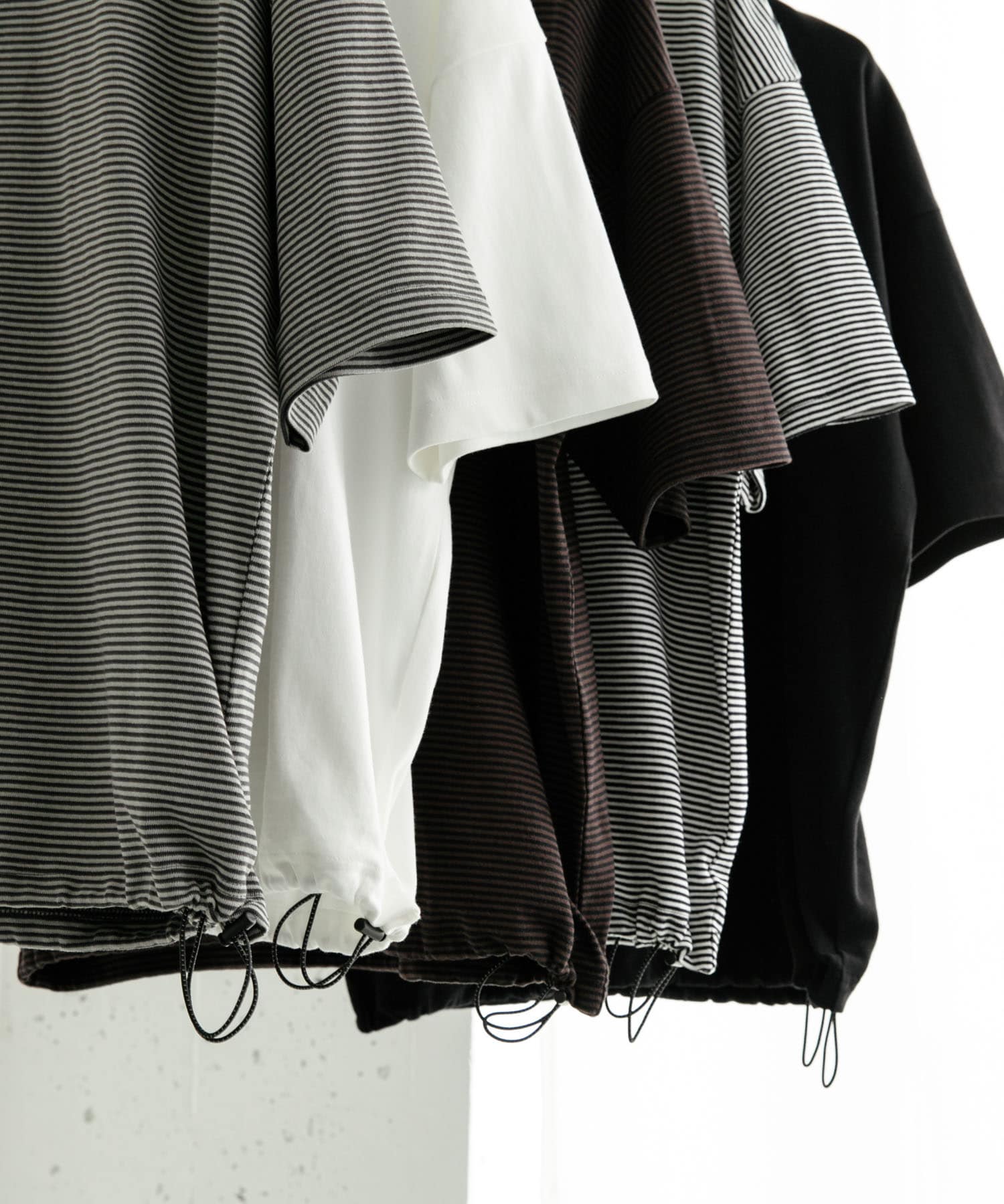 『ユニセックス』アソートドローコードショートスリーブTシャツ GRN×GRG L