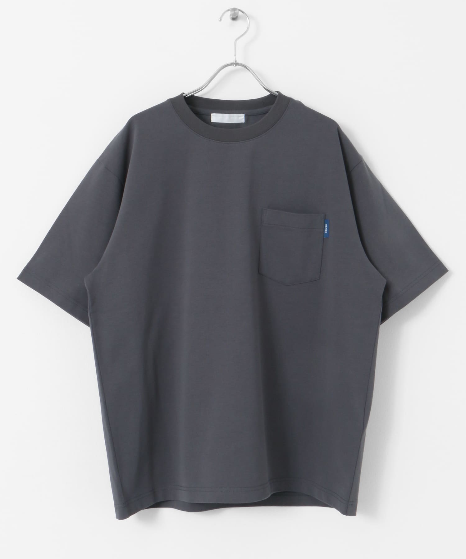 『WEB限定』『ユニセックス』ピスネーム付きポケットショートスリーブTシャツ CHARCOAL M