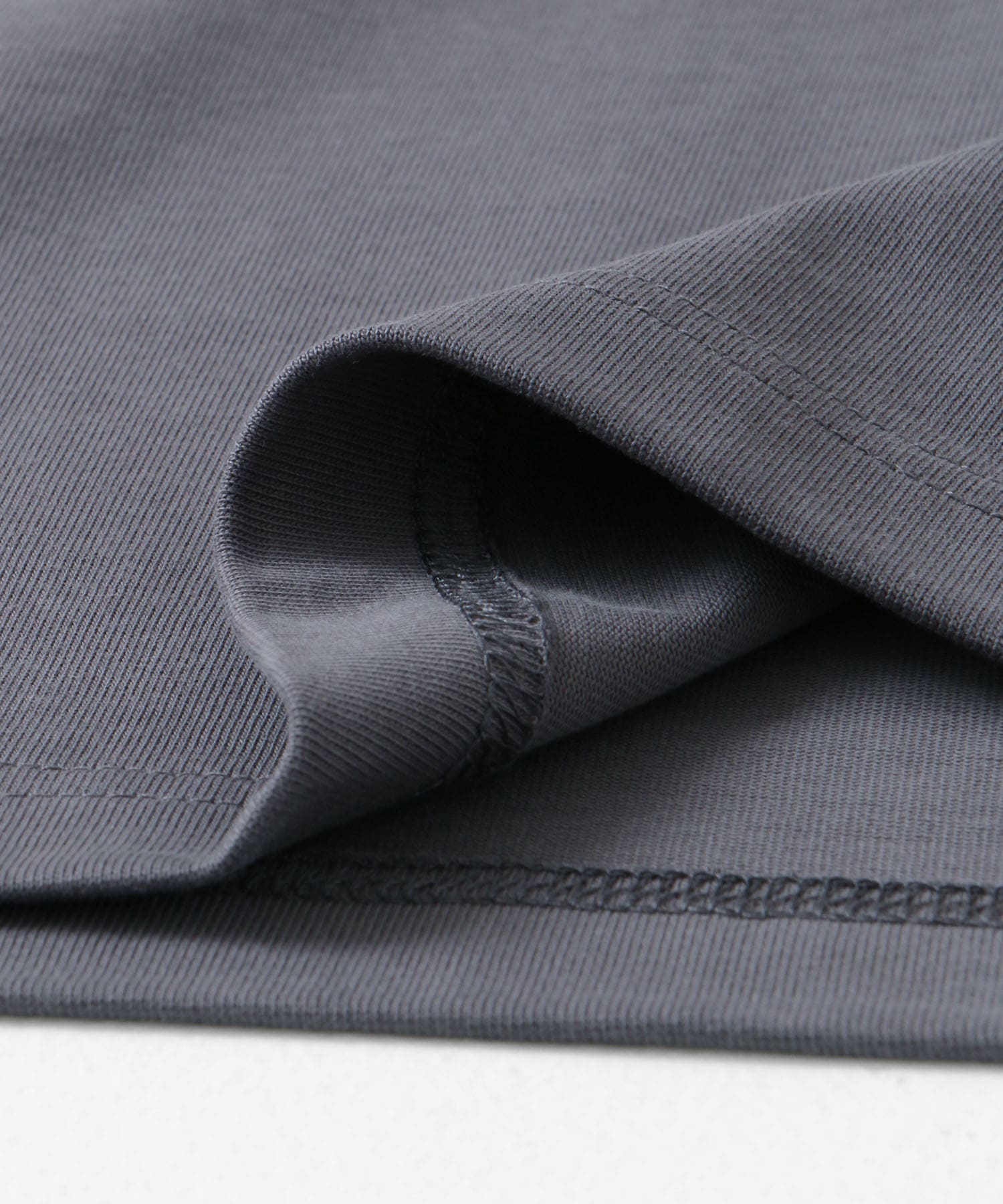 『WEB限定』『ユニセックス』ピスネーム付きポケットショートスリーブTシャツ CHARCOAL M