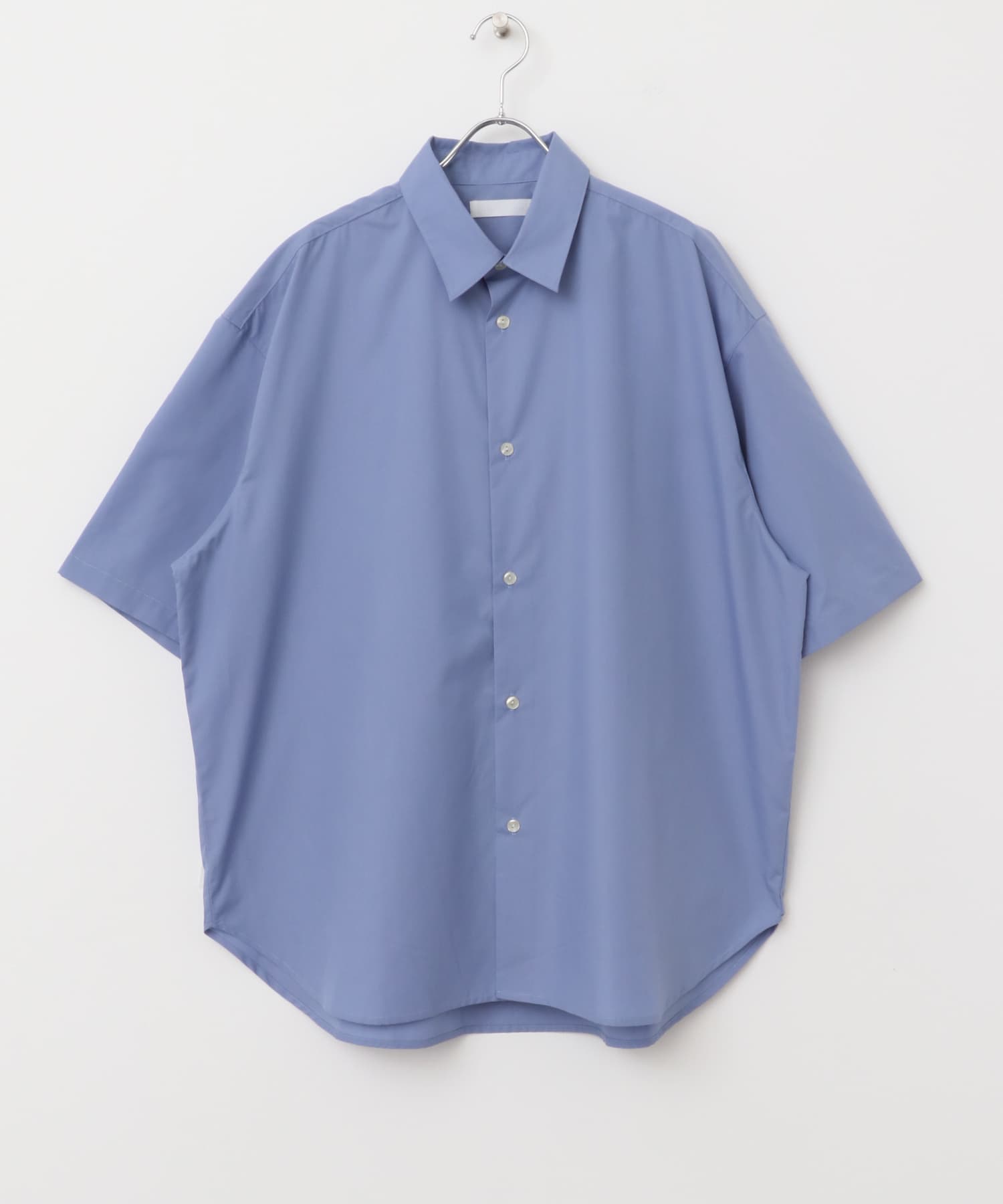 『ユニセックス』リラックスフィットレギュラーカラーショートスリーブシャツ BLUE M