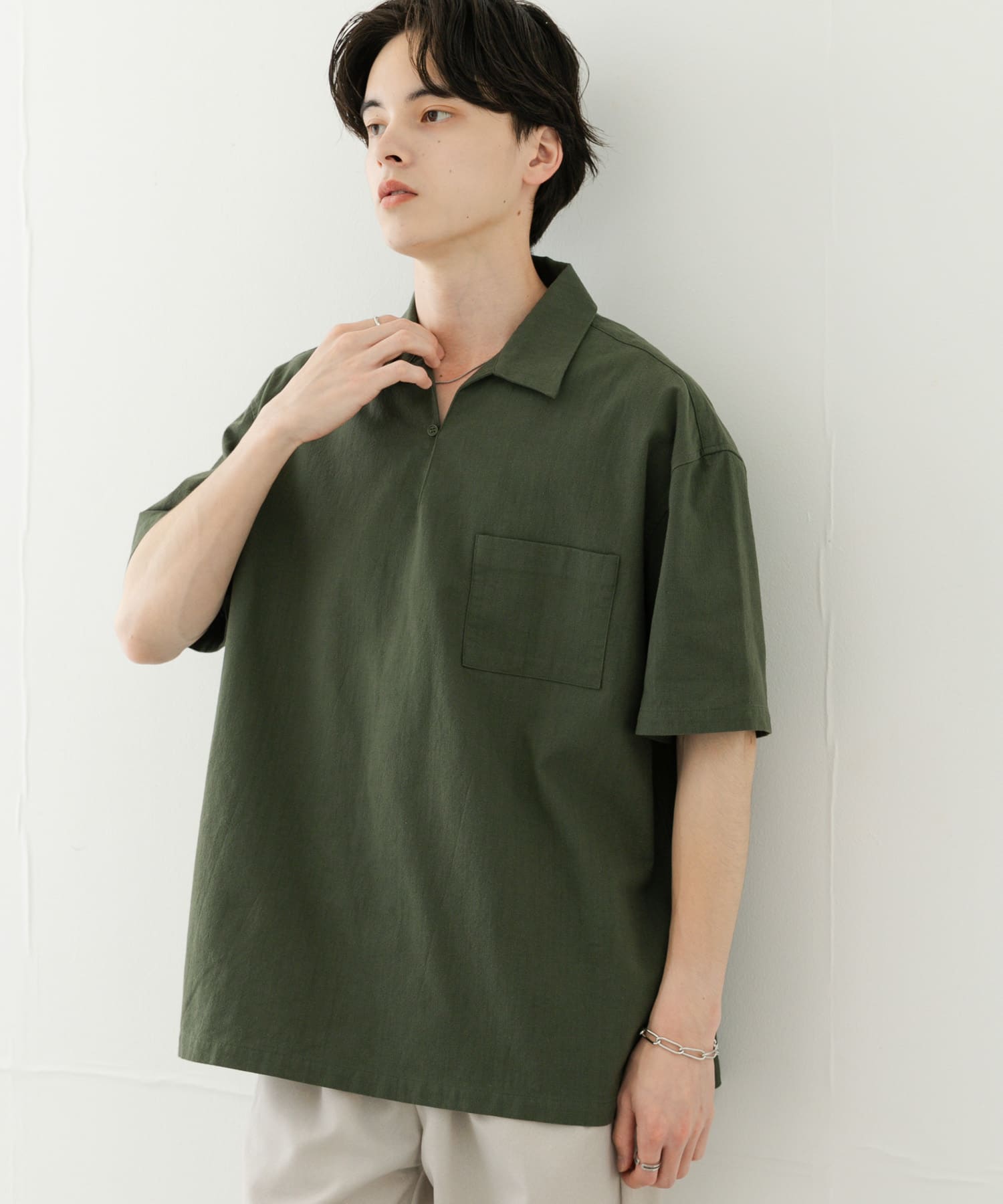 ドライタッチプルオーバーショートスリーブシャツ